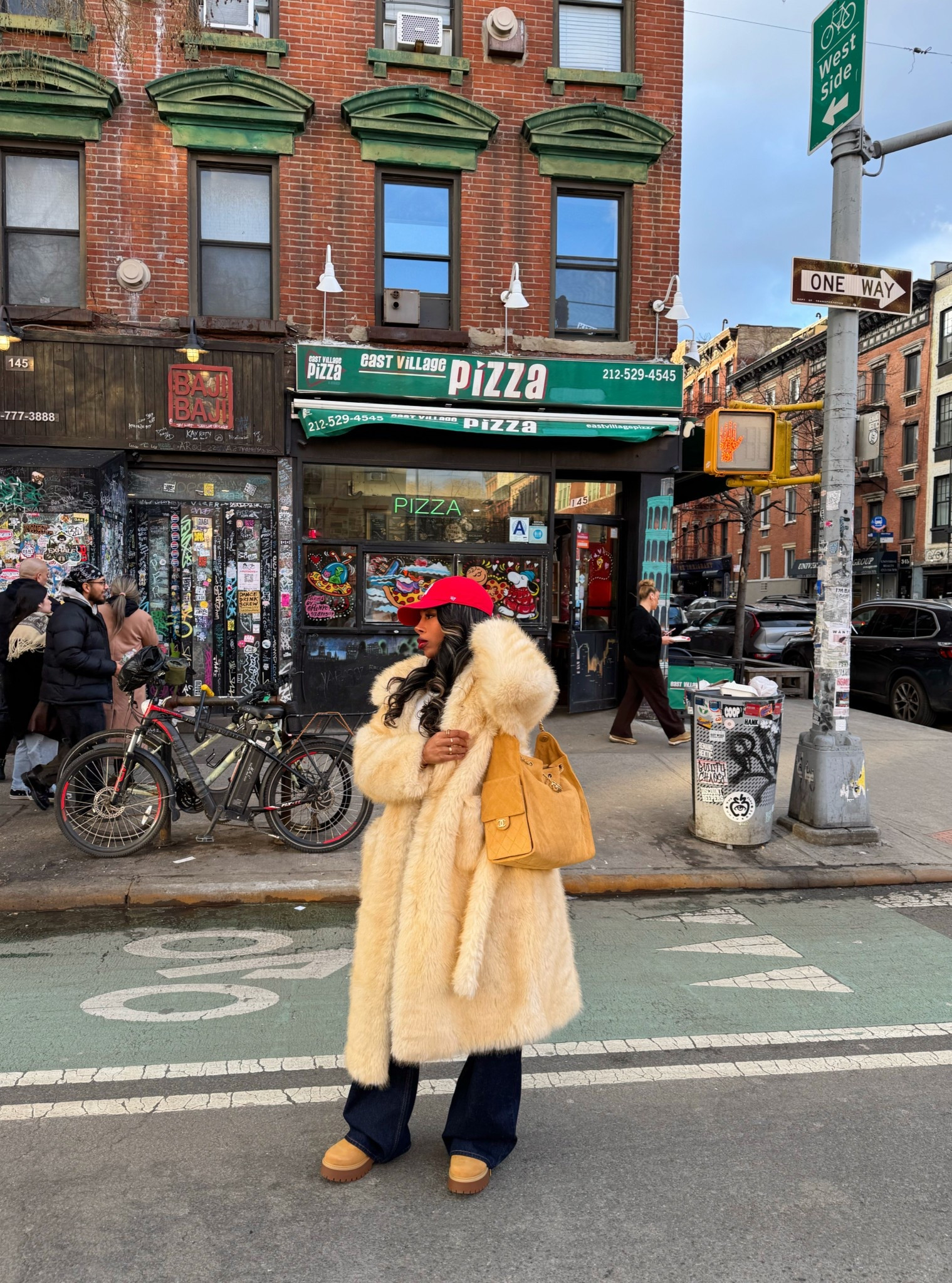 Casual cute shopping day in the city, I love these jeans and my platform uggs to match! So cutesy 

#LTKootd #LTKgrwm #LTKdayinmylife