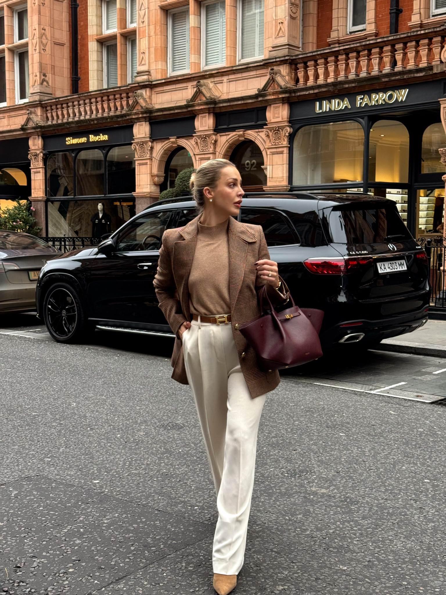 Check blazer, cashmere jumper and tailored trousers is my autumn outfit recipe 

#LTKautumn #LTKstyletip