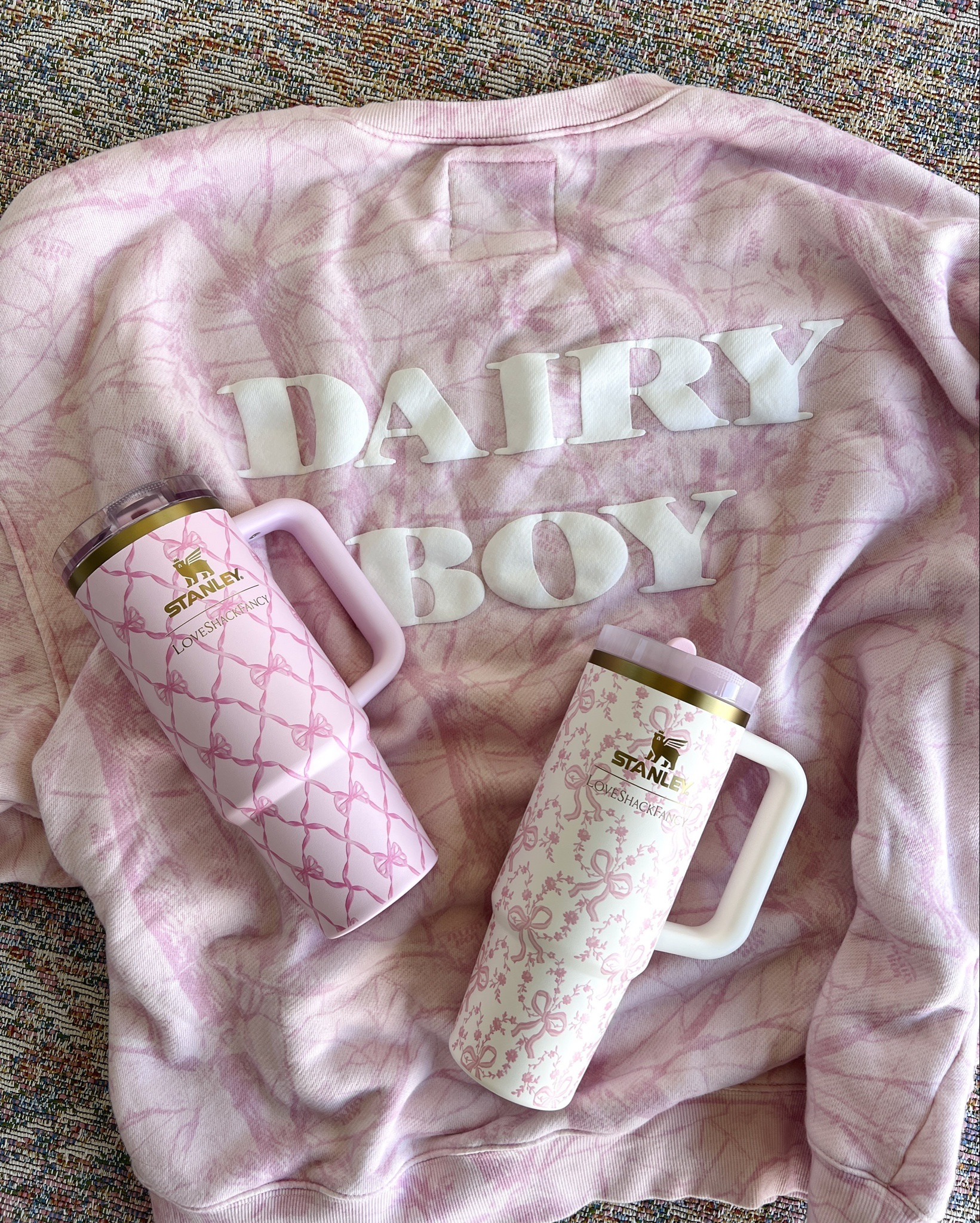 It’s a marshmallow pink winter ❄️ pink camo sweatshirt from dairy boy and loveshackfancy x Stanley tumblers in pink peppermint baby bow & coquette bow 

#LTKselfcare #LTKFindsUnder100 #LTKGiftGuide