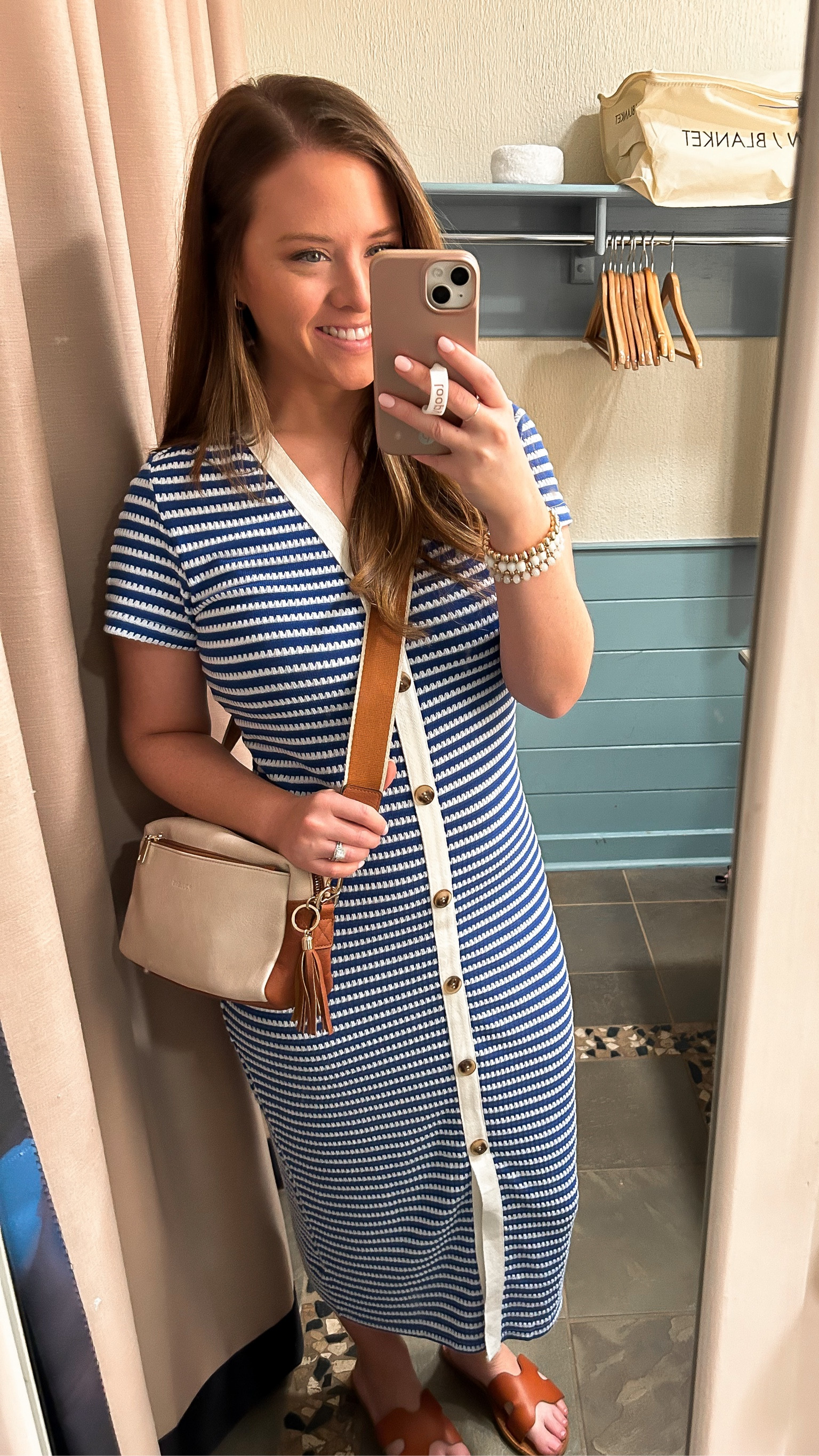 This dress is the BEST! I pulled it out of my luggage and didn’t have to steam it. Wearing a small. 

#LTKfindsunder50 #LTKitbag #LTKstyletip