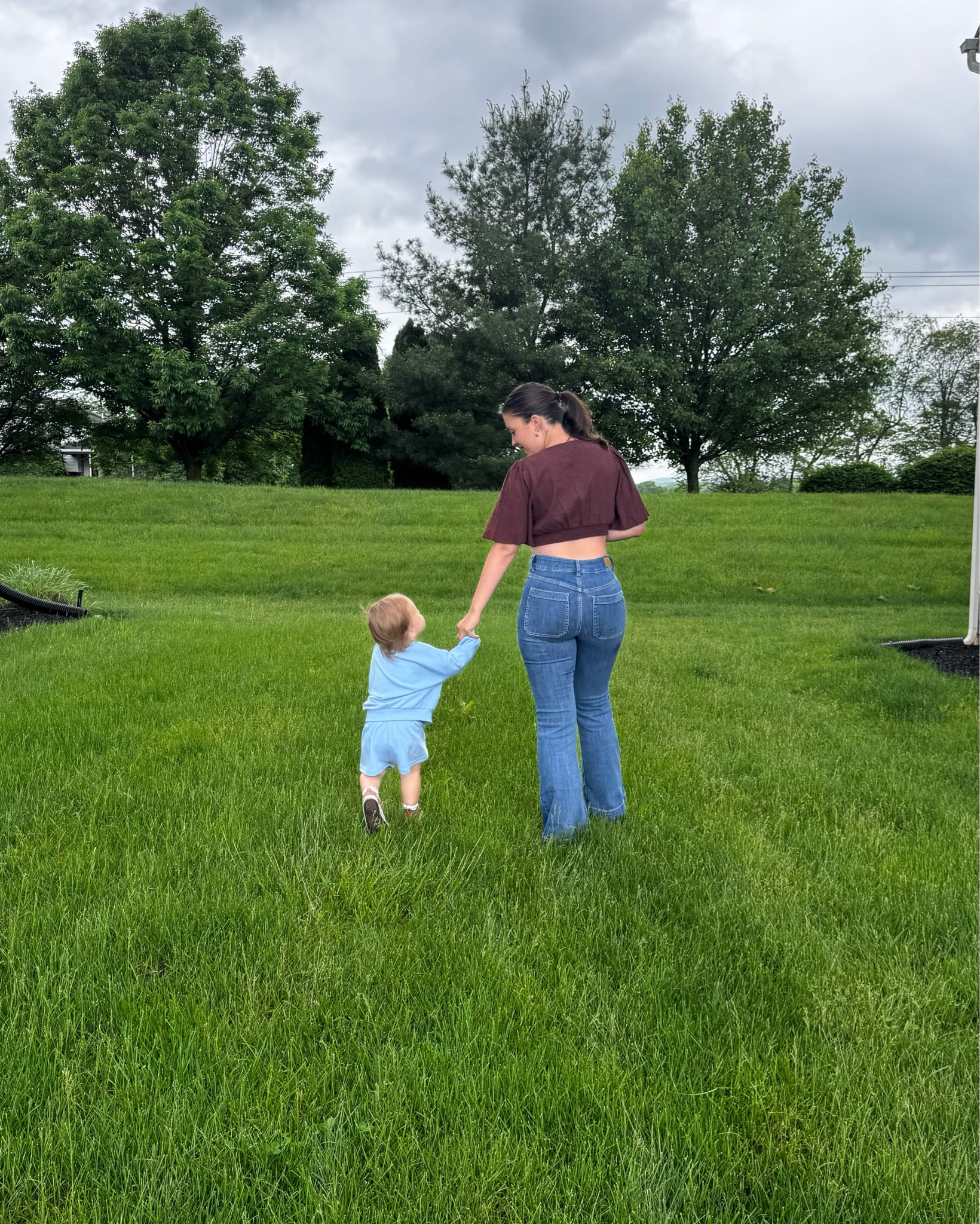 My jeans <3 

#LTKFamily