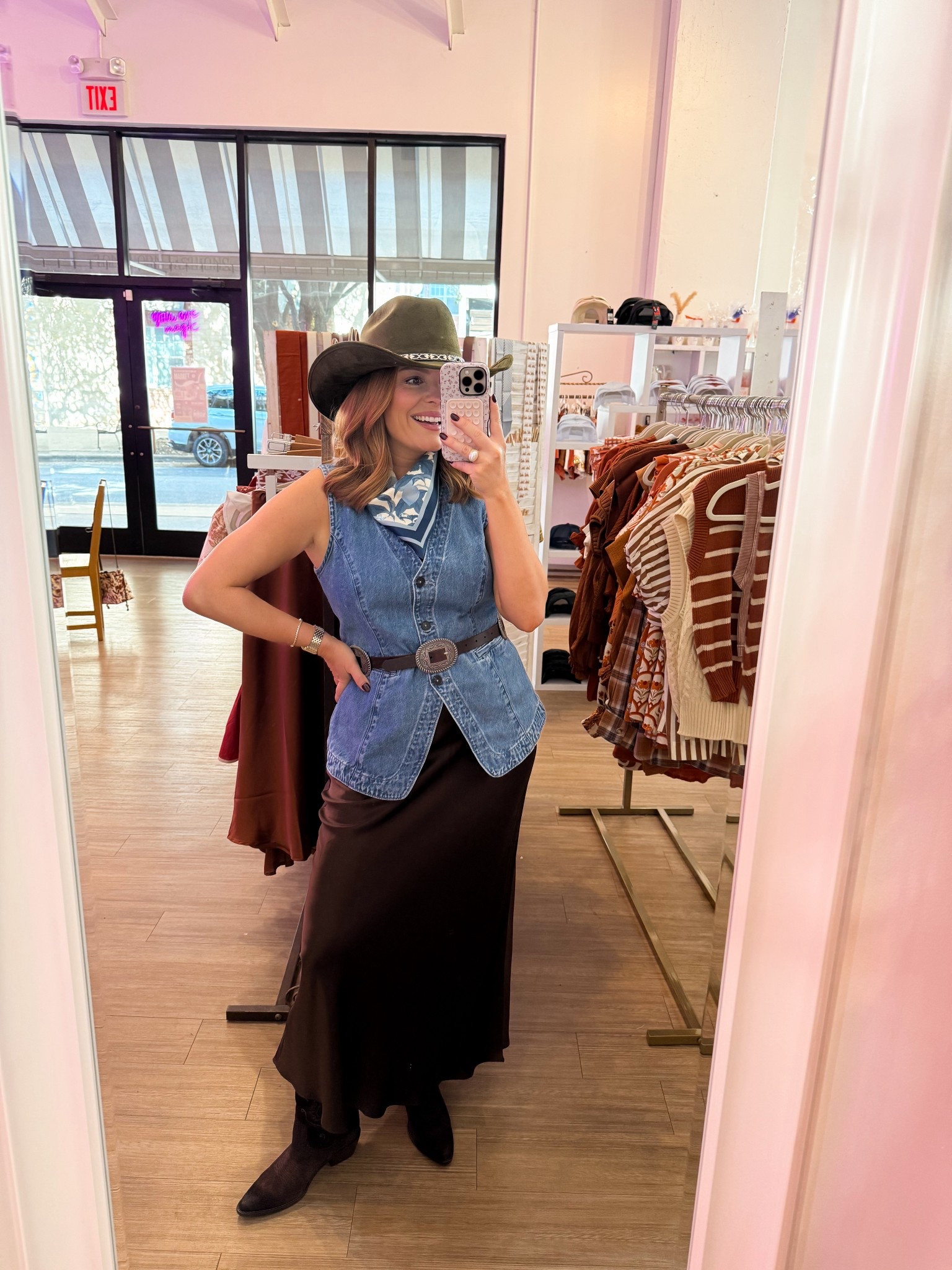 Western wear🤠🤎

#LTKmomlife #LTKootd #LTKgrwm