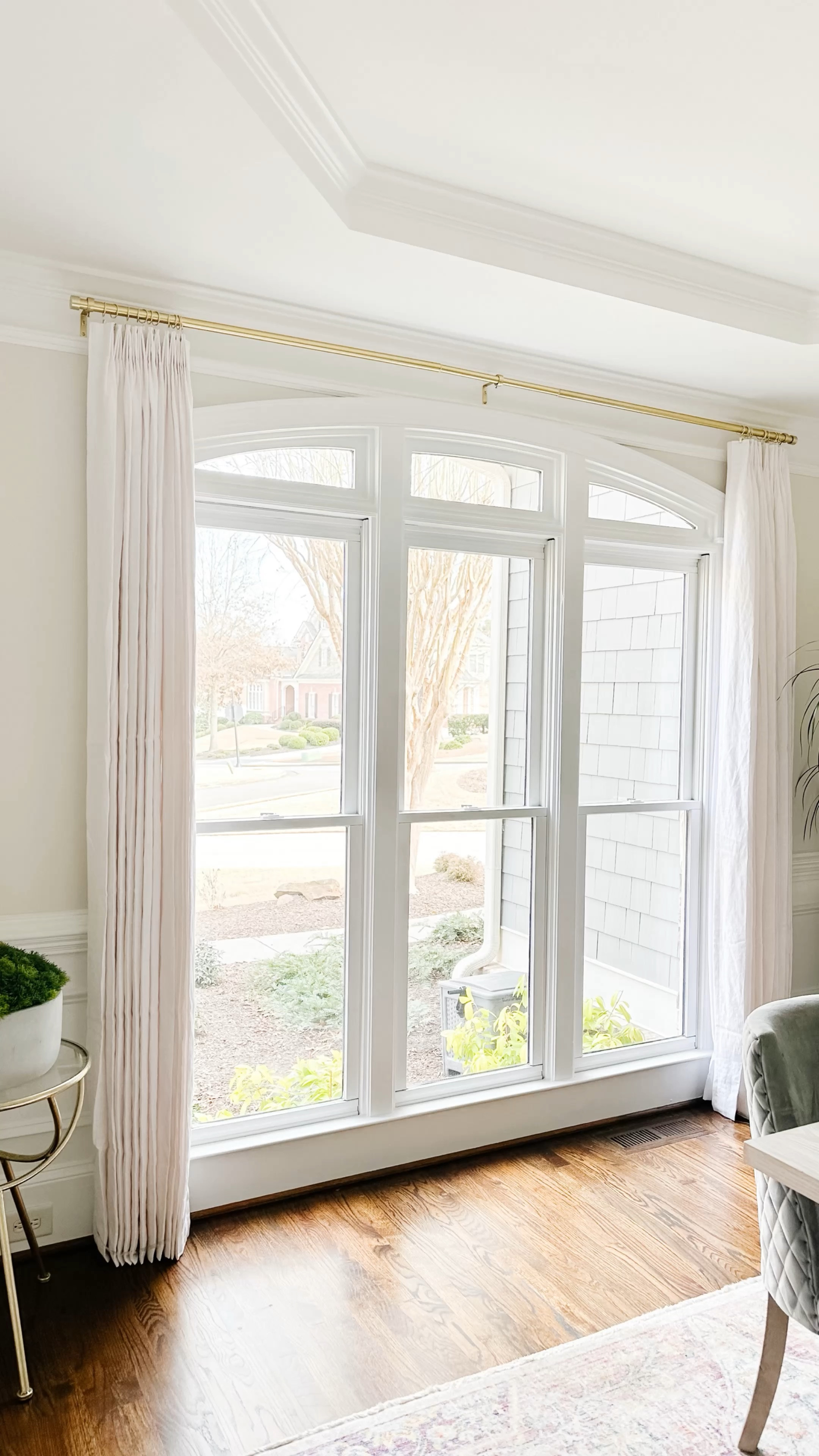 Finally got my dining room curtain up thanks to my mom who is the curtain professional 🤍 Went with the triple pleaded memory shape and white linen fabric.
.
Comment “Shop” and I will send you the link 🔗
@twopagescurtains #liketoknowit #liketoknowithome 
.
.
.
.
#WindowWonderland #DraperyDelight #CurtainChic #BlindsAndBeyond #ShadesOfStyle #PanefulElegance #SheerSerenity #TreatmentsAndTextures #ViewEnhancers #DecorativeDrapes #StylishShutters #LuxeWindowLooks #CurtainCall #BlindsBeauty #ShuttersAndShadows

#LTKMostLoved #LTKstyletip #LTKhome
