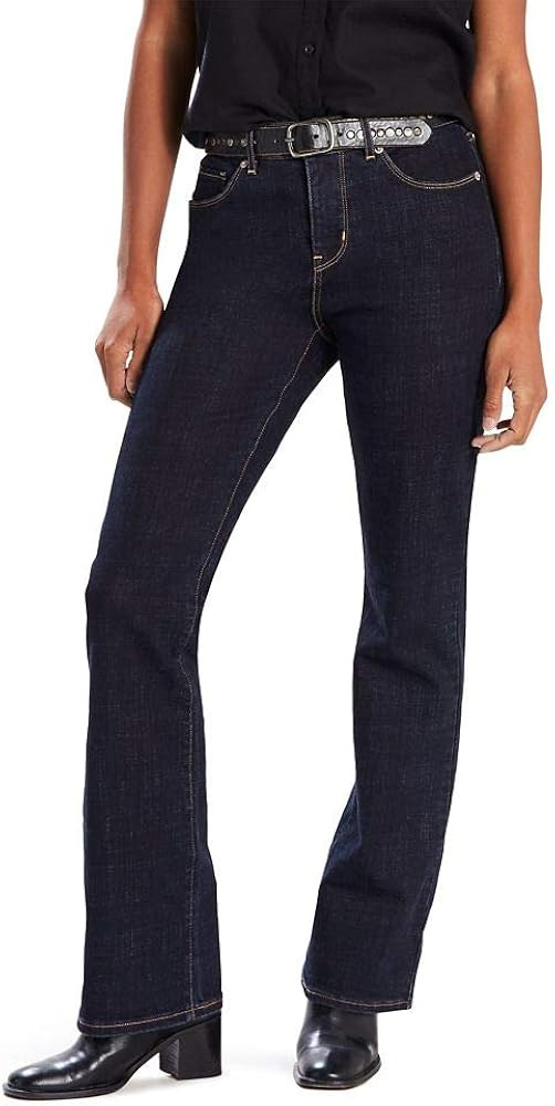 Levi's Women's Classic Bootcut Jeans | Amazon (US)