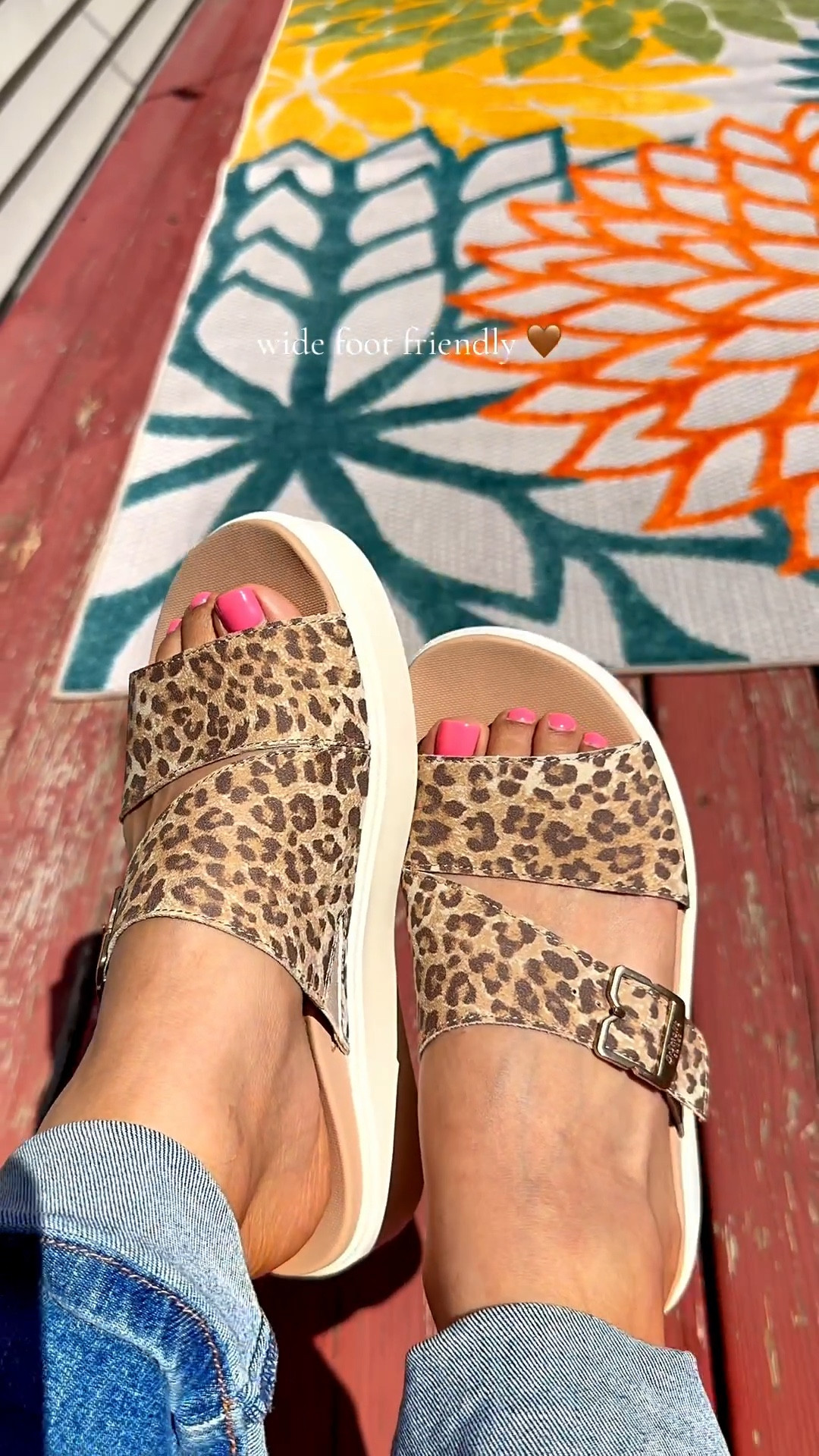 Comfy and wide foot friendly sandals 🤎 #sandals #drscholls 

#LTKootd #LTKSaleAlert