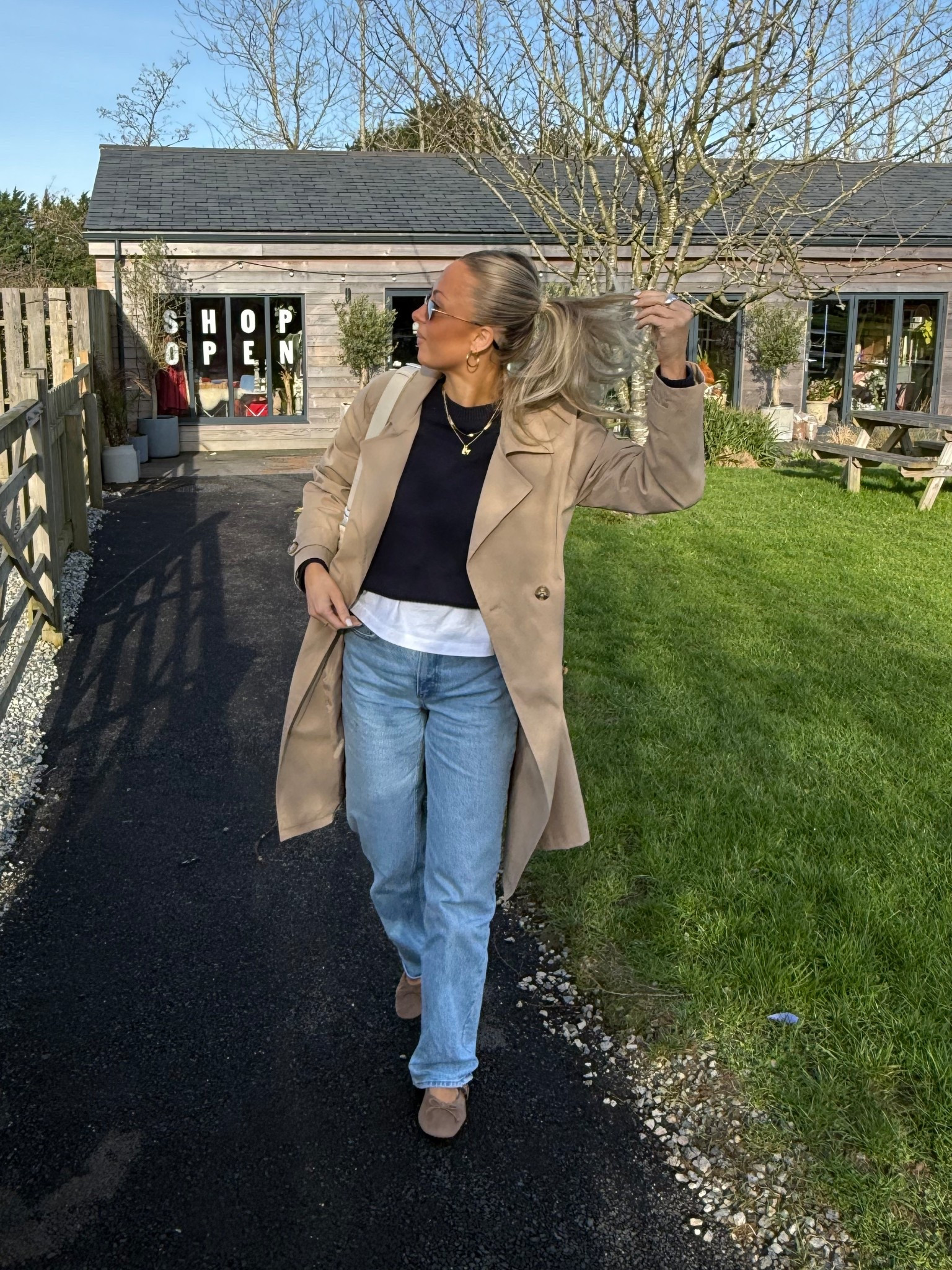 Spring, is that you? You’re close, I can feel it 🌸

#LTKuk #LTKspring #LTKshoes