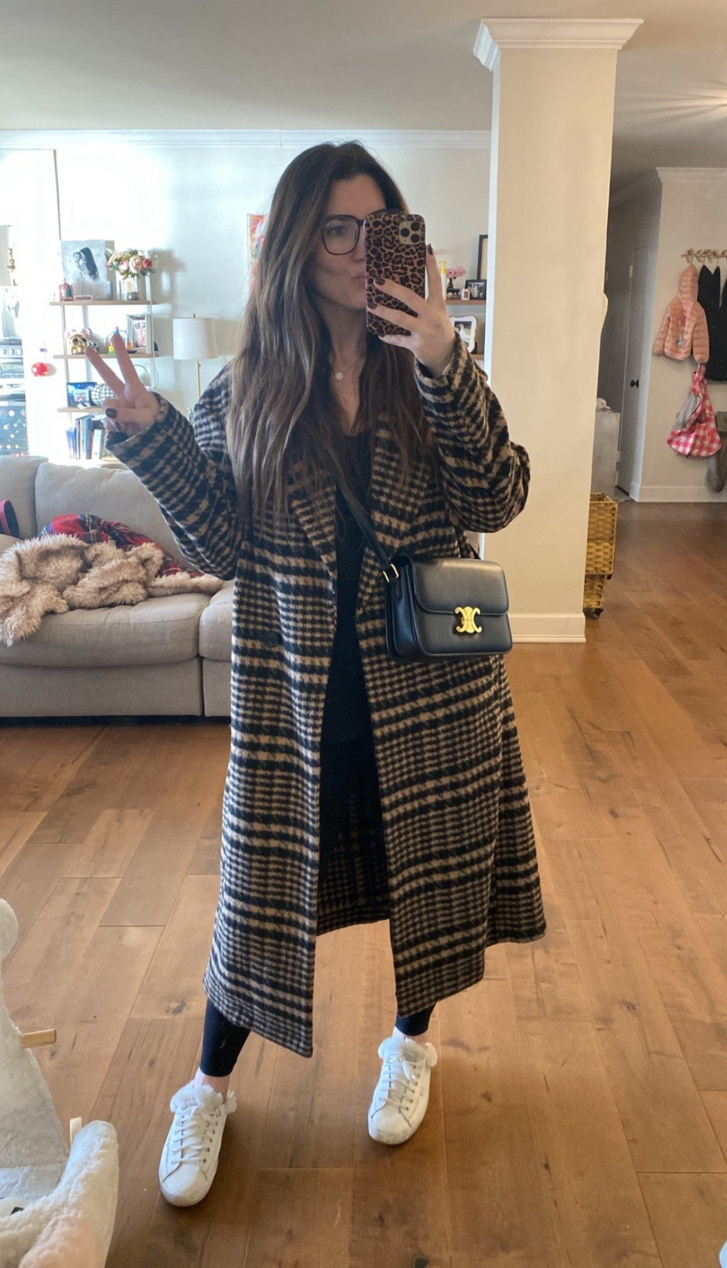 Cute winter coat. Elevates any outfit. Paired with my favorite Amazon leggings, slip on sneakers (a must!) and my Celine bag 



#LTKFindsUnder100 #LTKMidsize #LTKootd