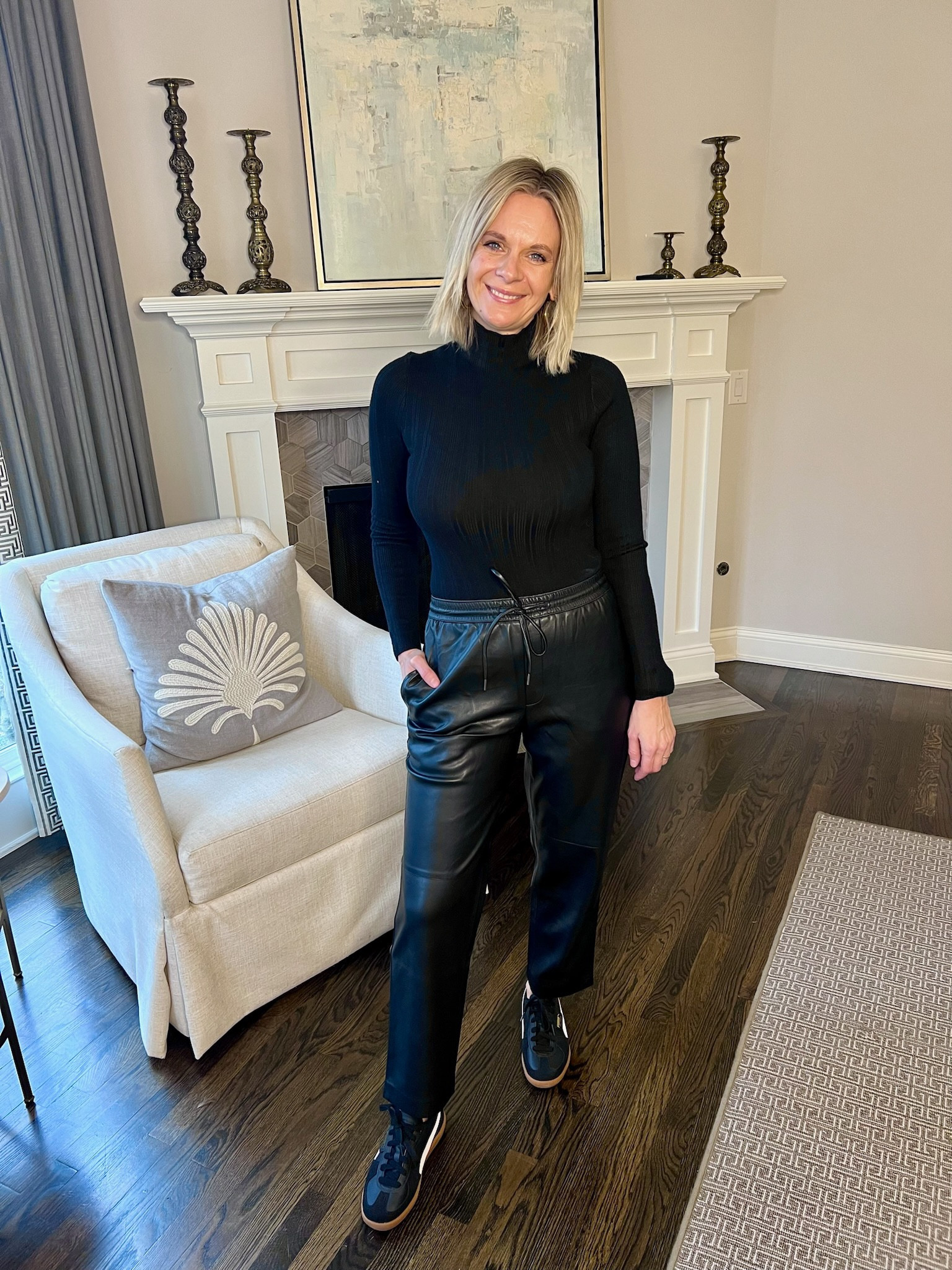 How to wear black leather joggers 🖤🖤

#LTKover40 #LTKshoecrush #LTKstyletip