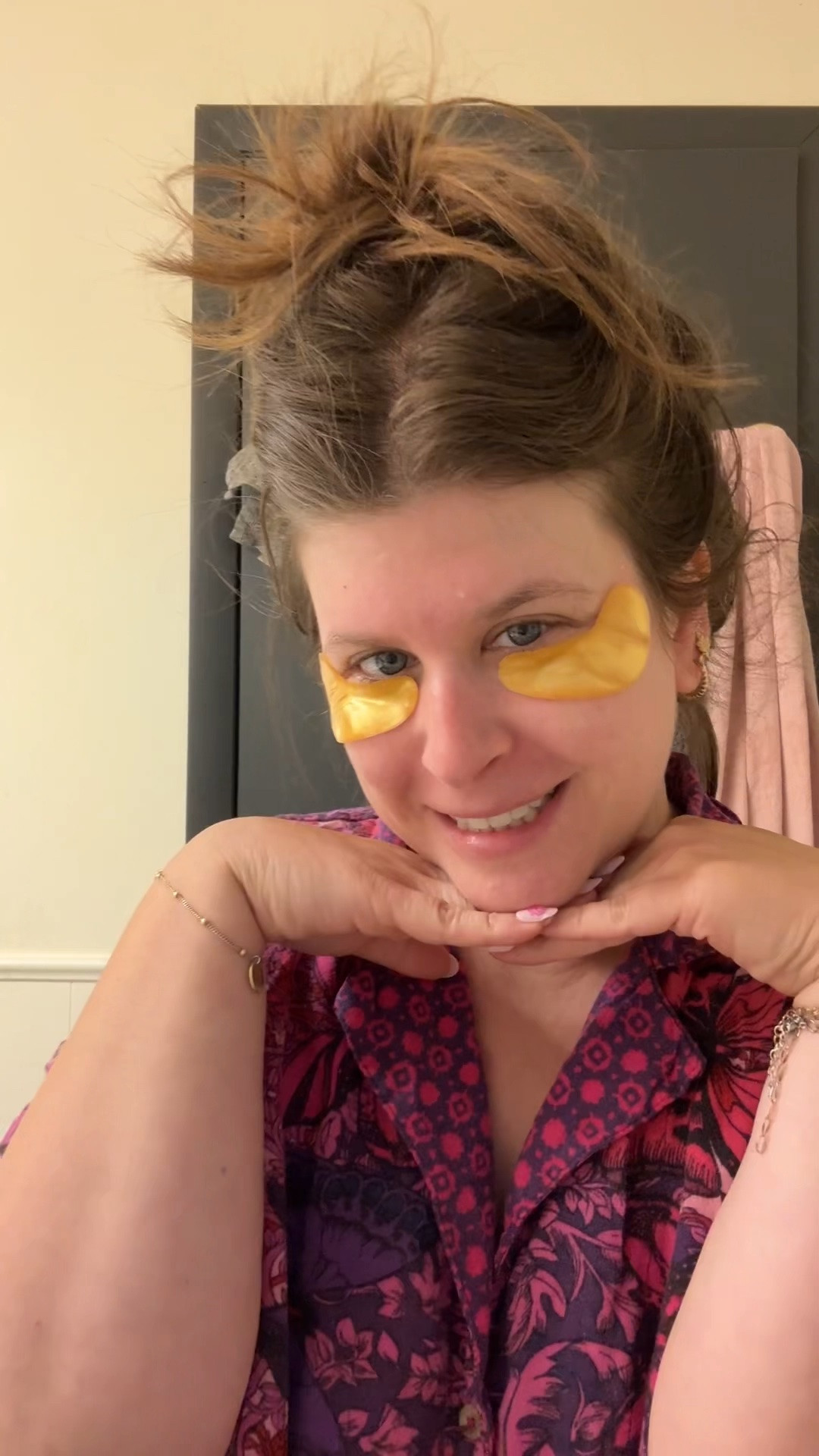 These under eye masks are amazing! 

The collagen helps the under eye skin look more firm. They’re hydrating to help with dark circles. They’re soothing too!

#skincare #undereyes #morningskincare #eyepatch