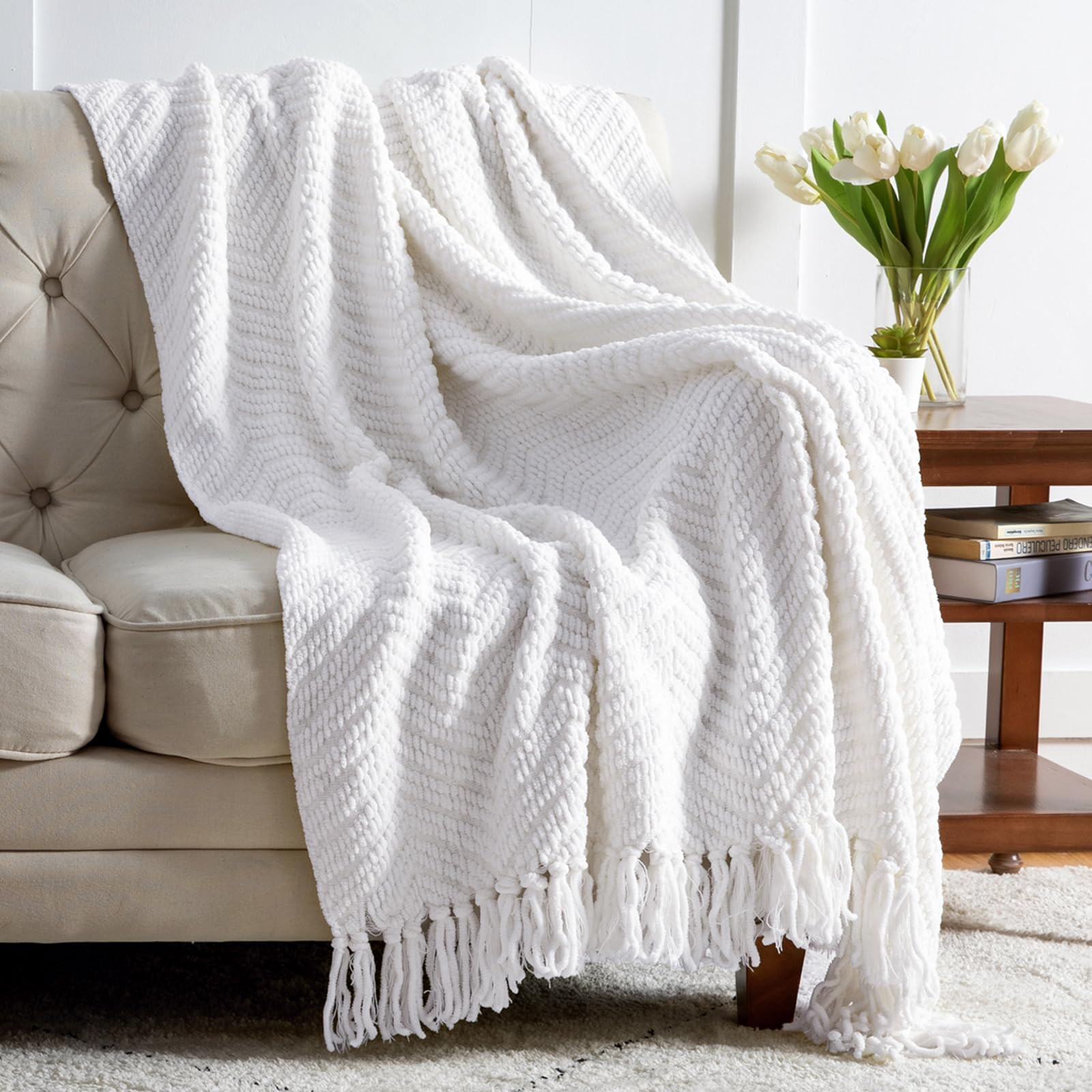 Bedsure White Throw Blankets for Couch - Textured Chunky Knit Woven Chenille Blanket - Super Soft... | Amazon (US)