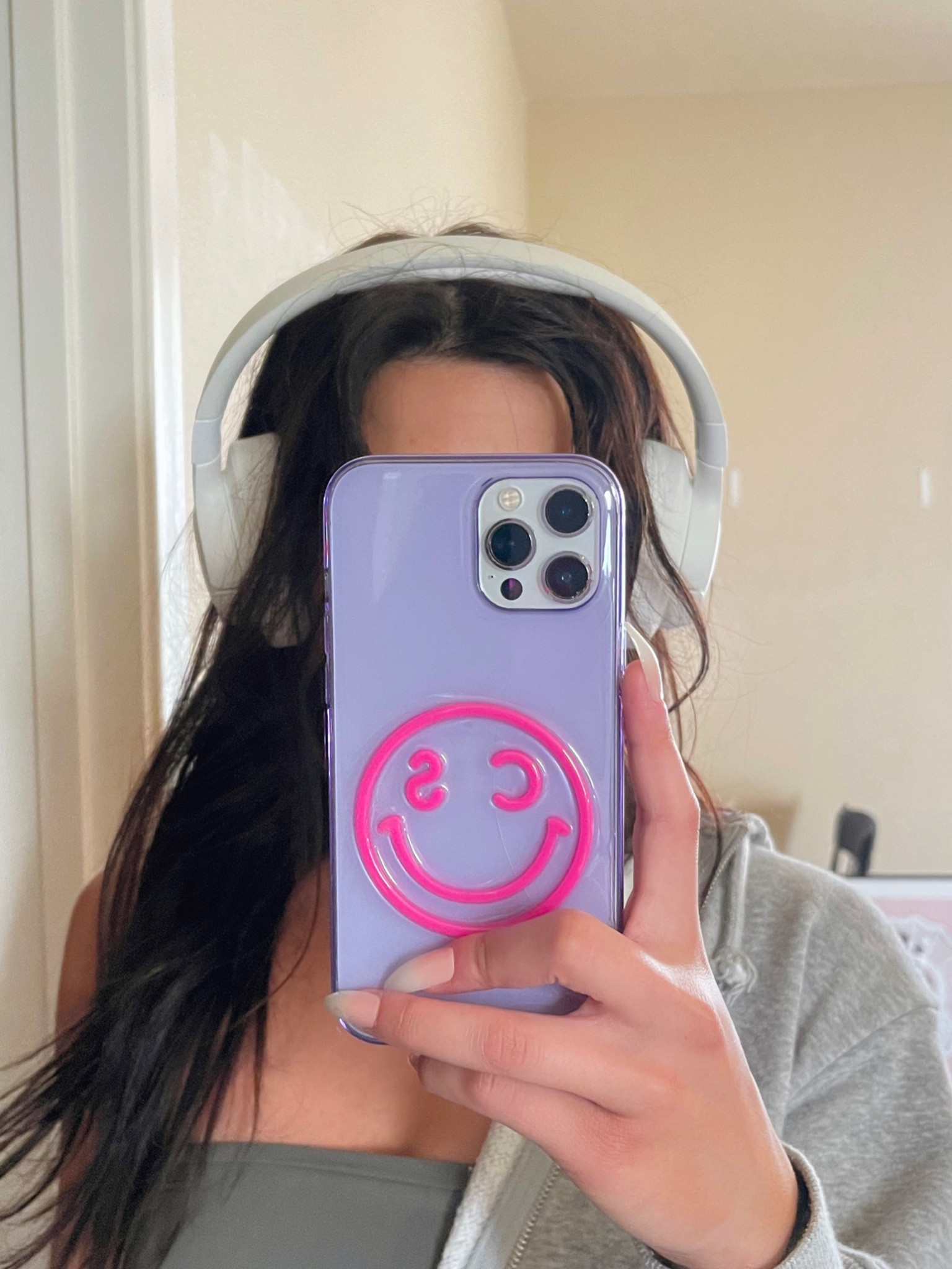fav phone case and headphones !!

iphone, technology, headphones, airpods

#LTKGiftGuide #LTKunder100