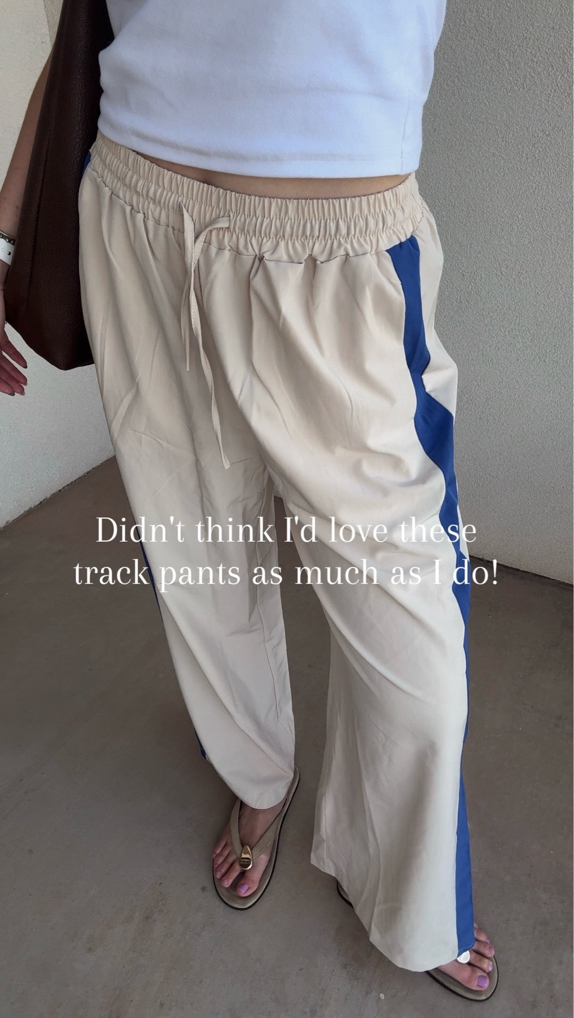 Love these Amazon track pants! 💙

Track pants, fall fashion, fall transition outfit, Amazon fashion, Amazon fashion finds, affordable fashion

#LTKootd #LTKgrwm