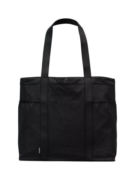 Daily Multi-Pocket Tote Bag 20L | Unisex Bags,Purses,Wallets | lululemon | Lululemon (US)