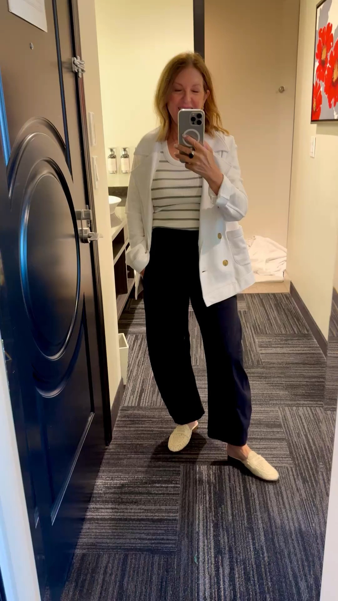 Ruti pant is 20% off for a limited time. 

I’m wearing a standard length size 2. 

One of my favorite pants and my most-worn pants on my trip. 

Jacket is extra small. Tank is extra small.