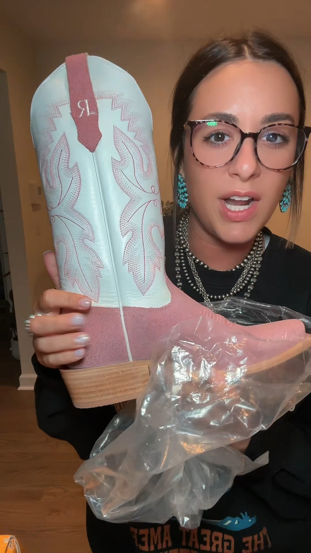 Amazon unboxing haul - western fashion and tops

#LTKdayinmylife #LTKootd #LTKgrwm