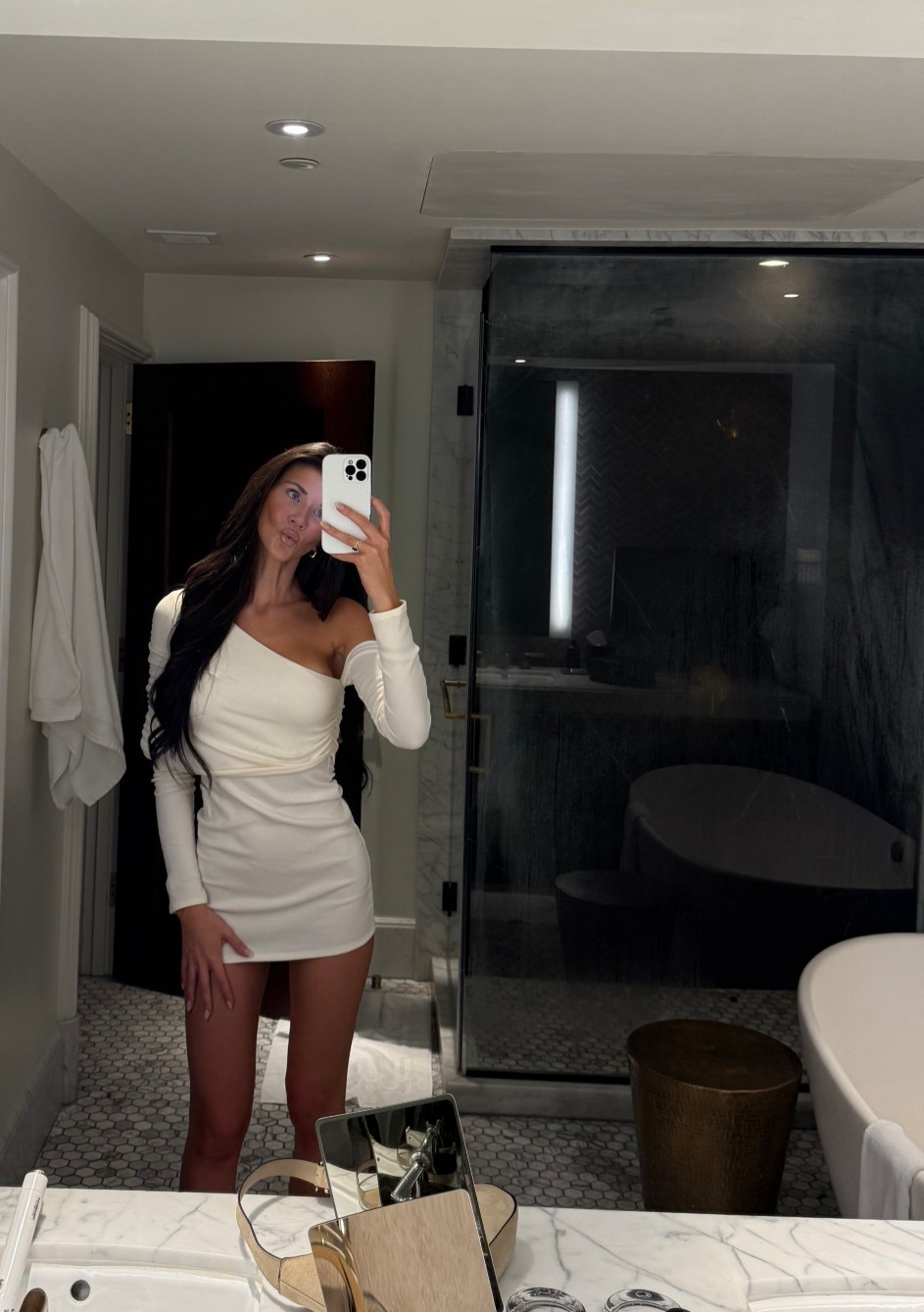 cozy night out in baltimore 

#LTKgrwm #LTKHoliday #LTKSeasonal