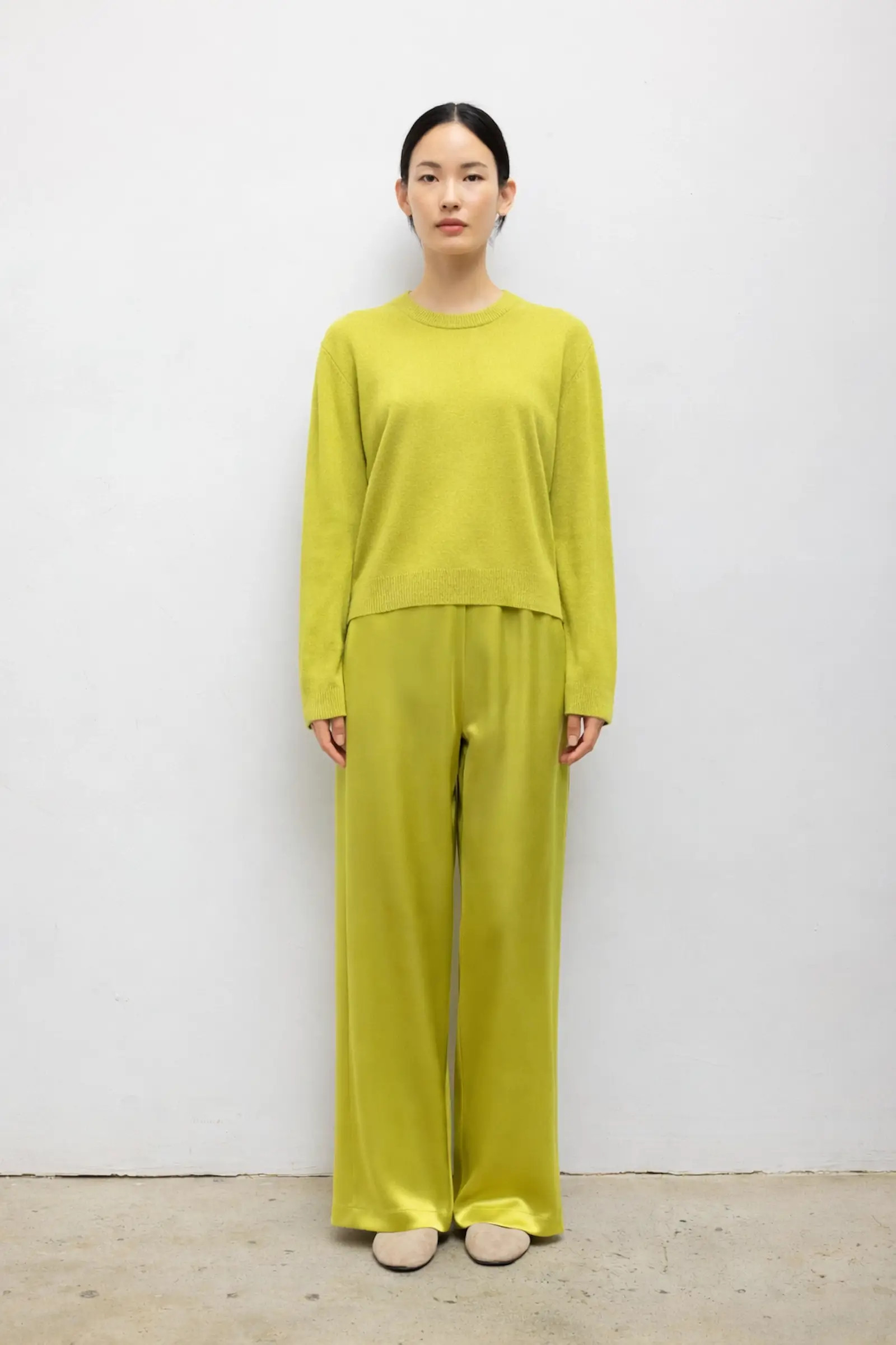 LESET Jesse Classic Crew in Chartreuse in Lambswool | LESET