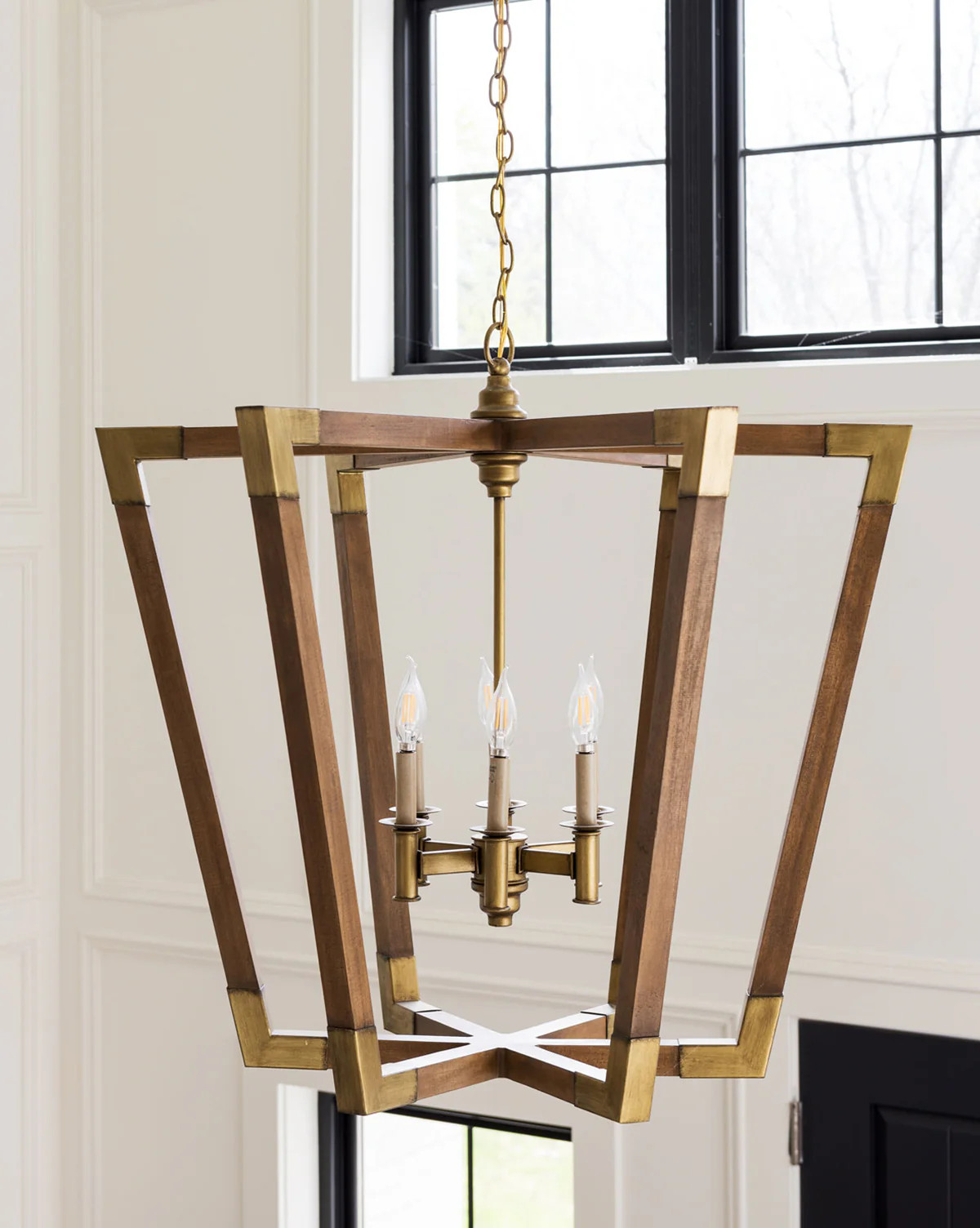 Bastian Chandelier | McGee & Co. (US)