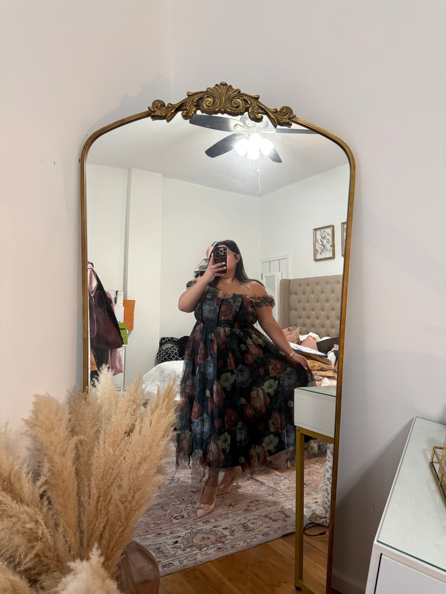 Got this for a wedding I have tom 🫶🏻. I love the colors and design 