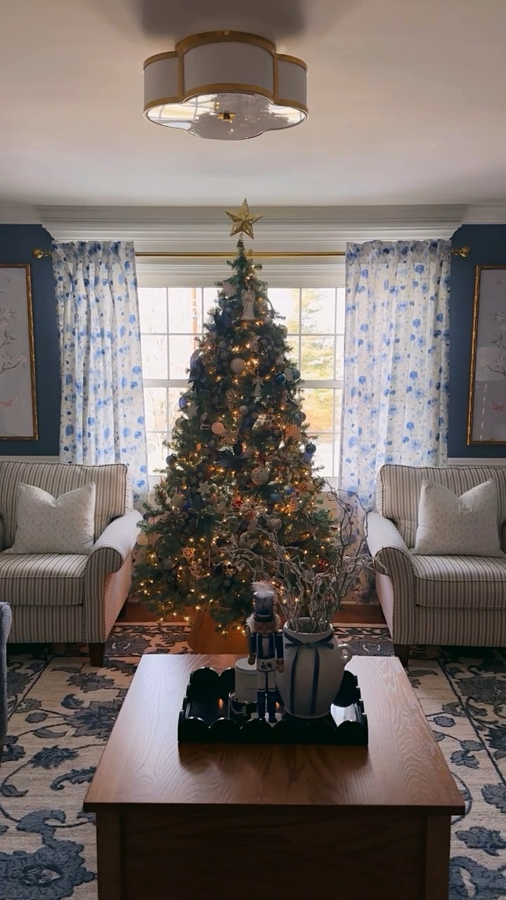 Giving our formal living room a huge update with gorgeous chinoiserie art prints and cornflower pillow covers from Sweet Pea and Whimsy. Sweet Pea and Whimsy is your one stop shop for gorgeous art, customizable designs, and beautiful pieces that will complete your home 

#LTKGiftGuide #LTKhome #LTKVideo