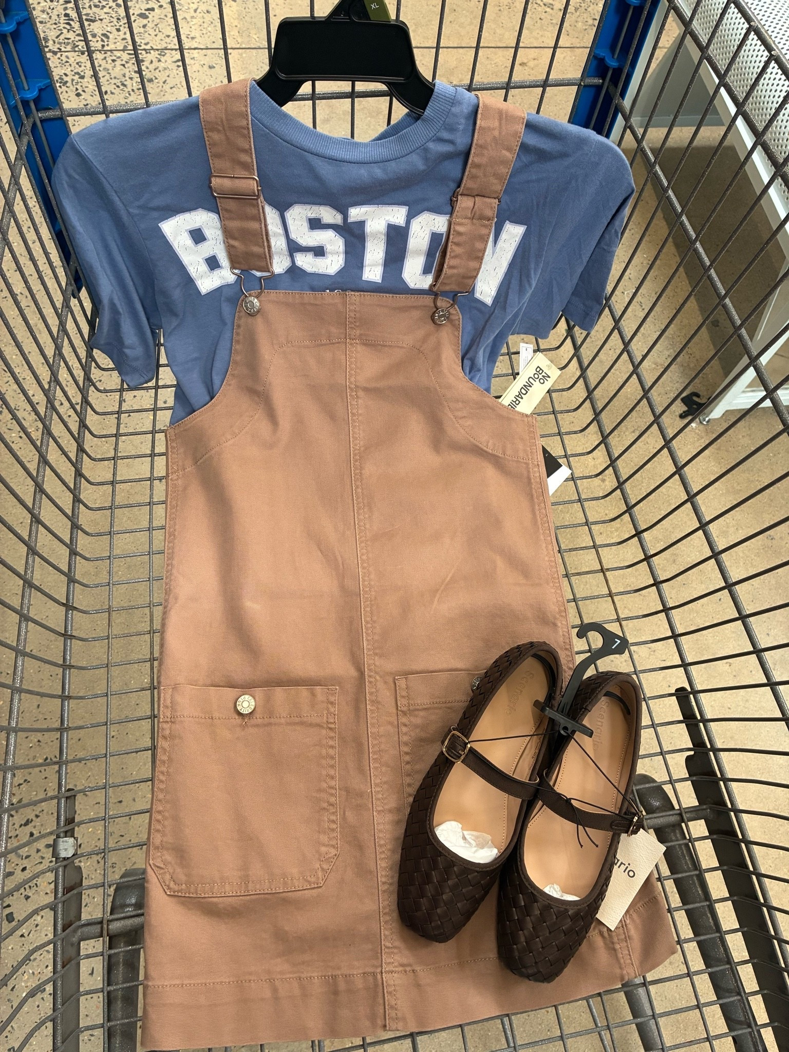 These bibs are so cute with a cropped tee 😍 linked similar tee!

#LTKmomlife #LTKootd #LTKSeasonal