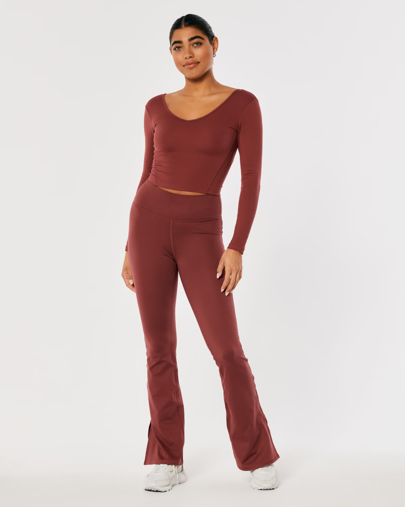 Women's Gilly Hicks Go Recharge Long-Sleeve V-Neck Top | Women's Activewear | HollisterCo.com | Hollister (US)