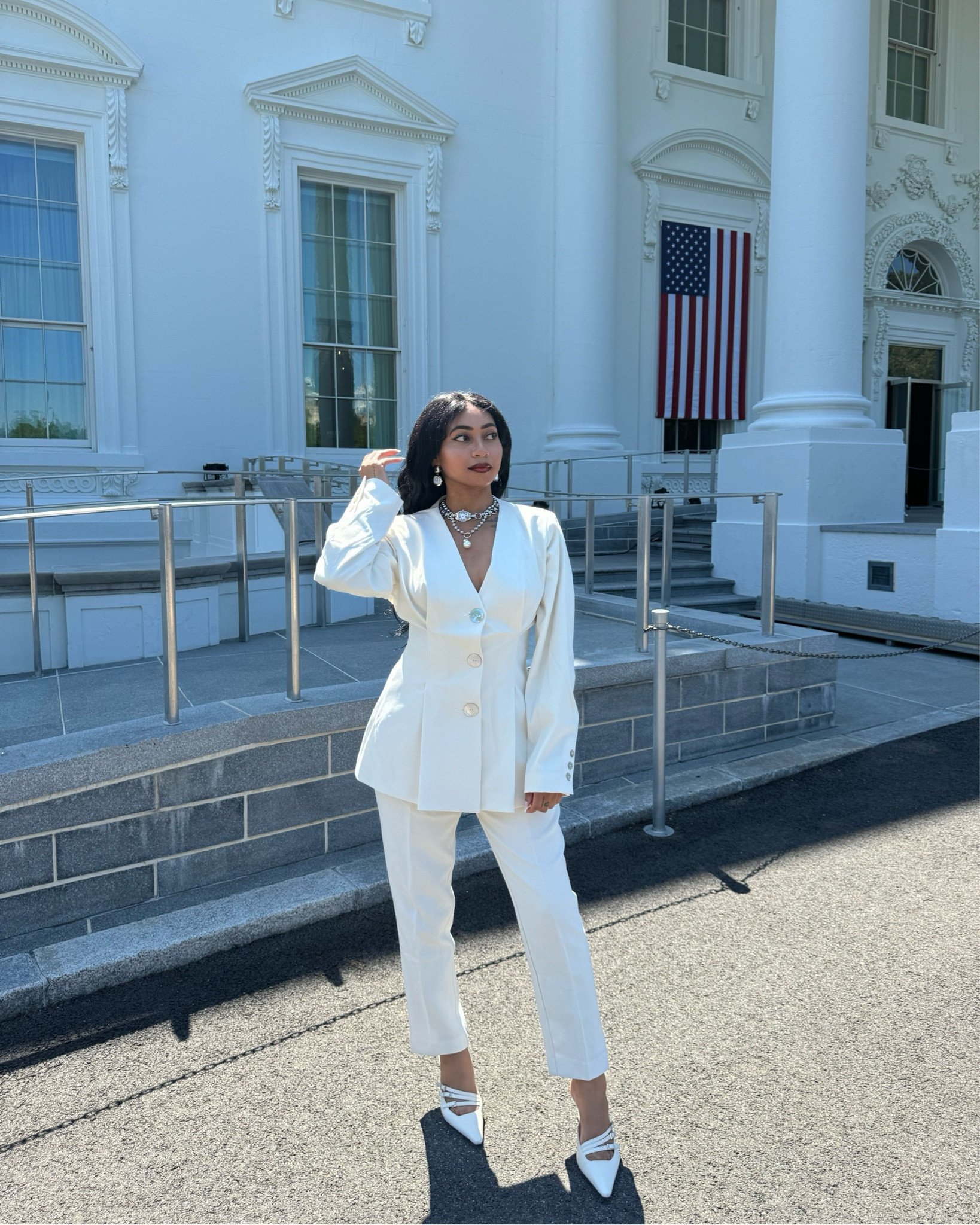 All white pant set in DC with unique jewelry details and heels #blazer #pantsuit #coordset #jewelry #heels #businessattire #workoutfits



#LTKStyleTip #LTKWorkwear