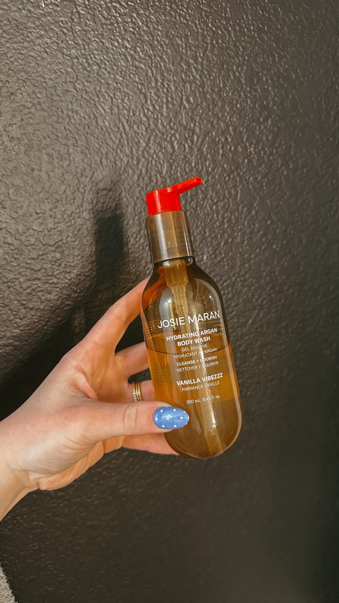 VANILLA BODYWASH THAT SMELLS HEAVENLY 😍🚨🌸✨ 

#LTKOver40 #LTKfitnessgoals #LTKTravel