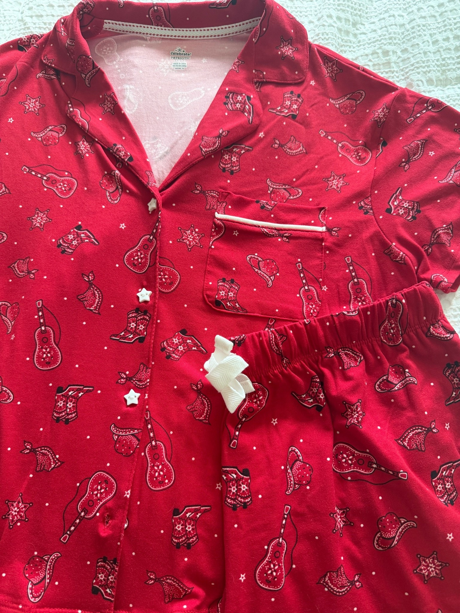 Don’t sleep on these pjs from
@walmart. Wildly impressive for $17🩷🛍️

#LTKmorningroutine #LTKmomlife #LTKOver40