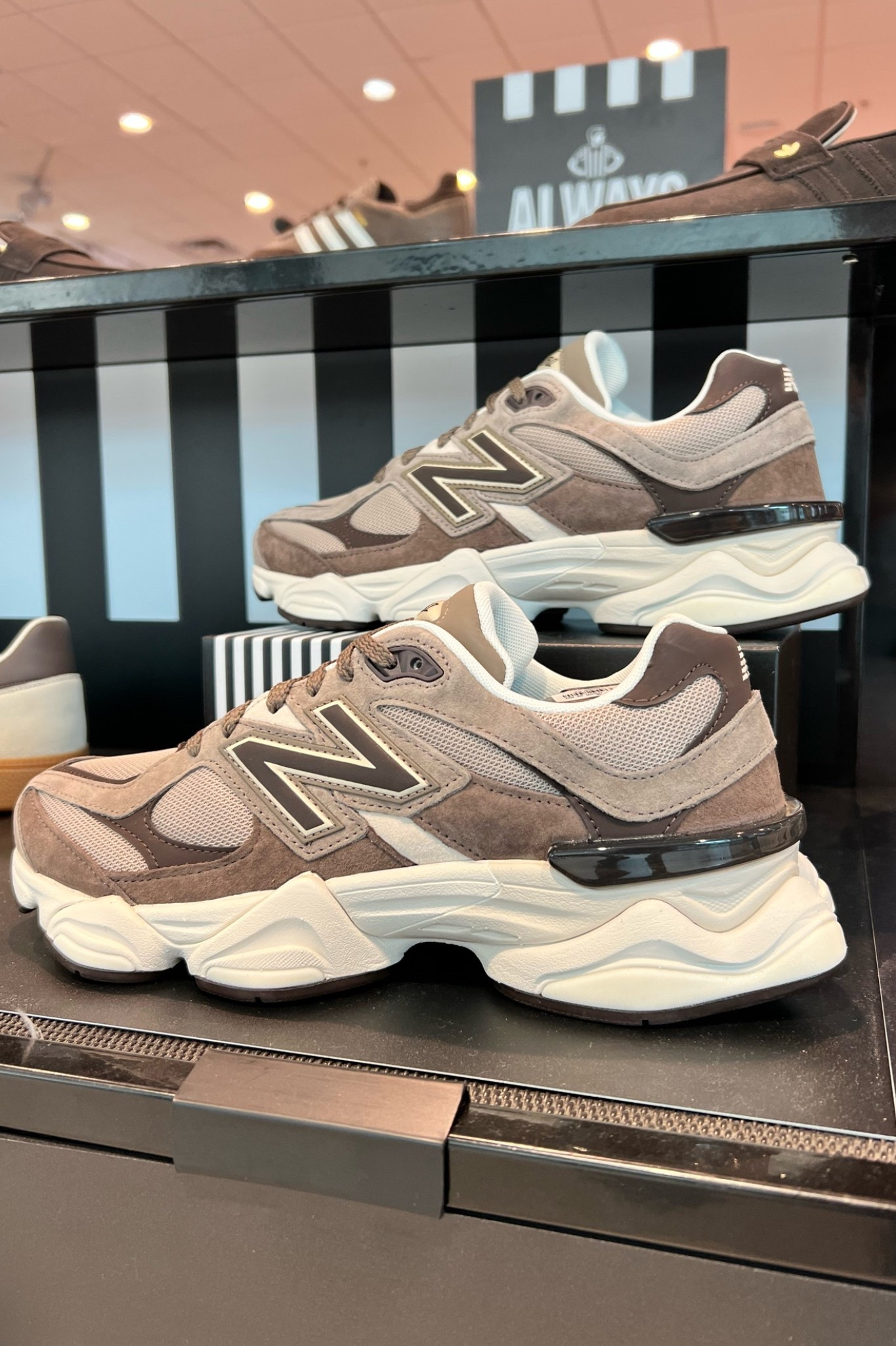 Neutral and brown retro sneakers are going to be everywhere this fall!

#LTKMens #LTKSeasonal