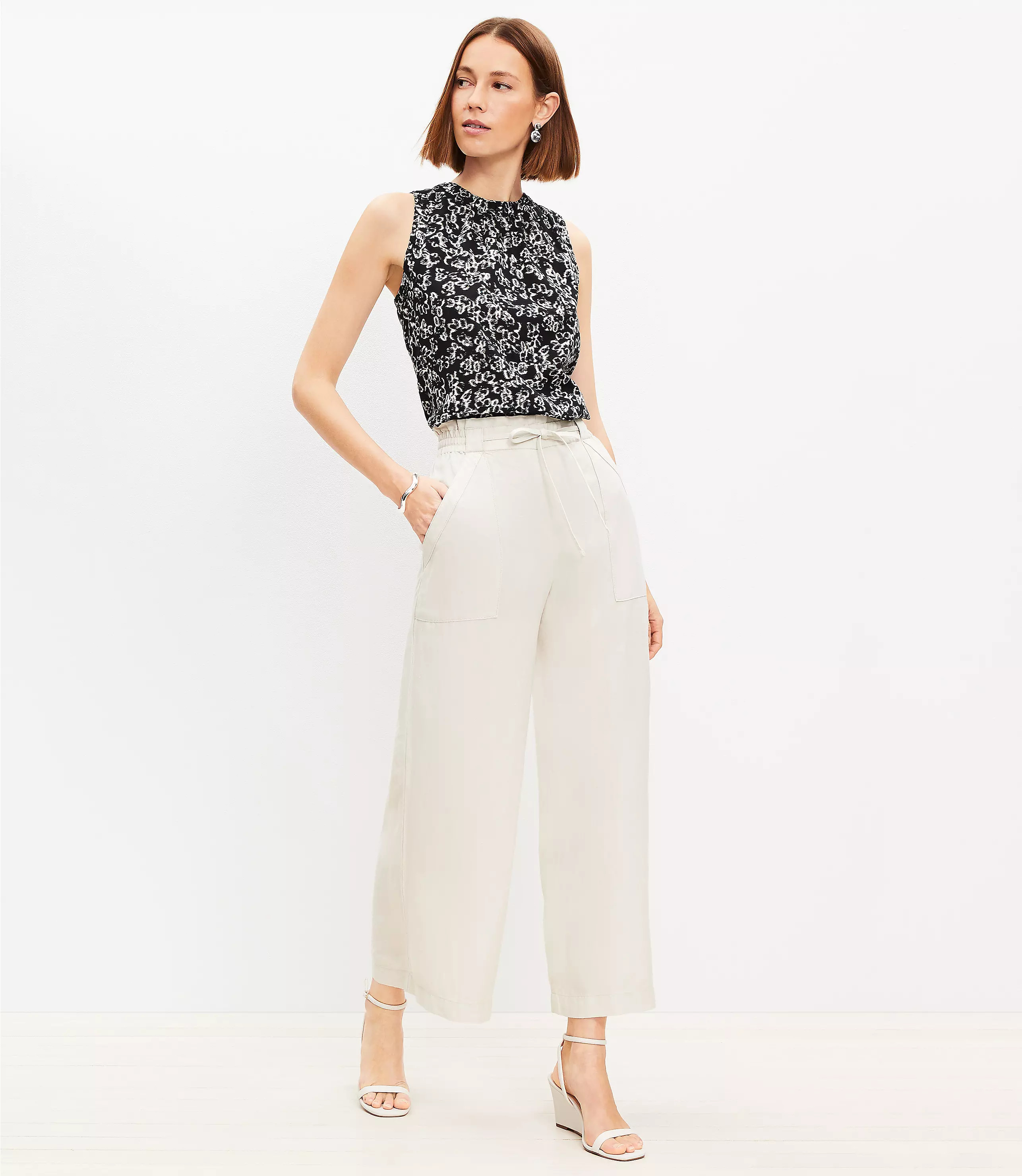 Pull On Linen Blend Wide Leg Pants | LOFT