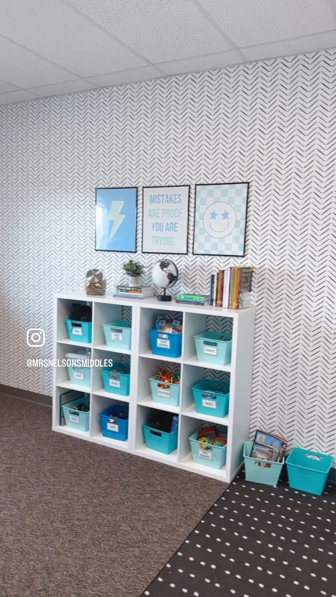 Peek and stick wallpaper is perfect for covering up a bare wall or a wall with lots of holes and damage. 🙌🏼

#LTKfindsunder100 #LTKstyletip #LTKhome