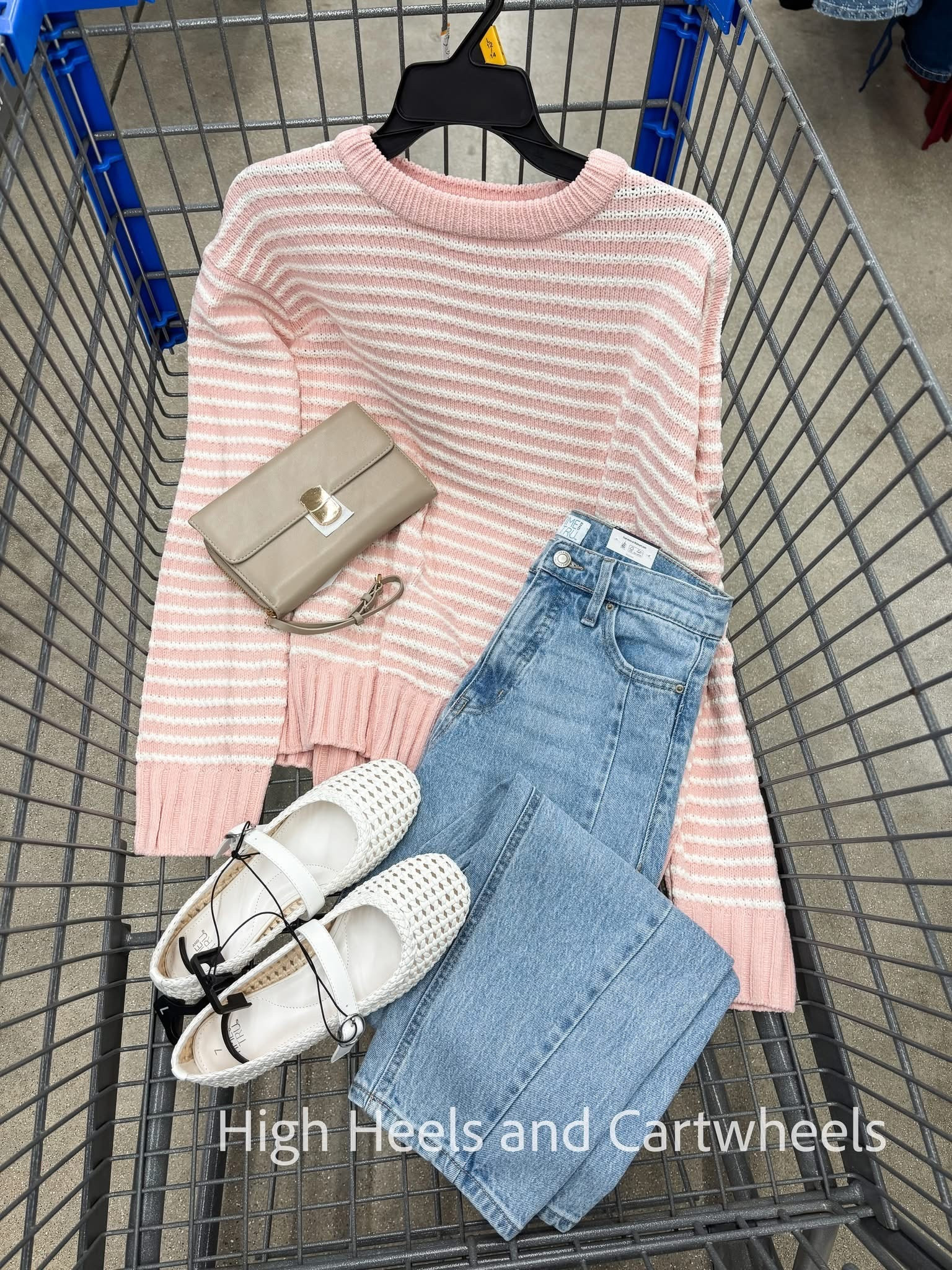 Adorable outfit that we can’t get enough of!!

#LTKFindsUnder50