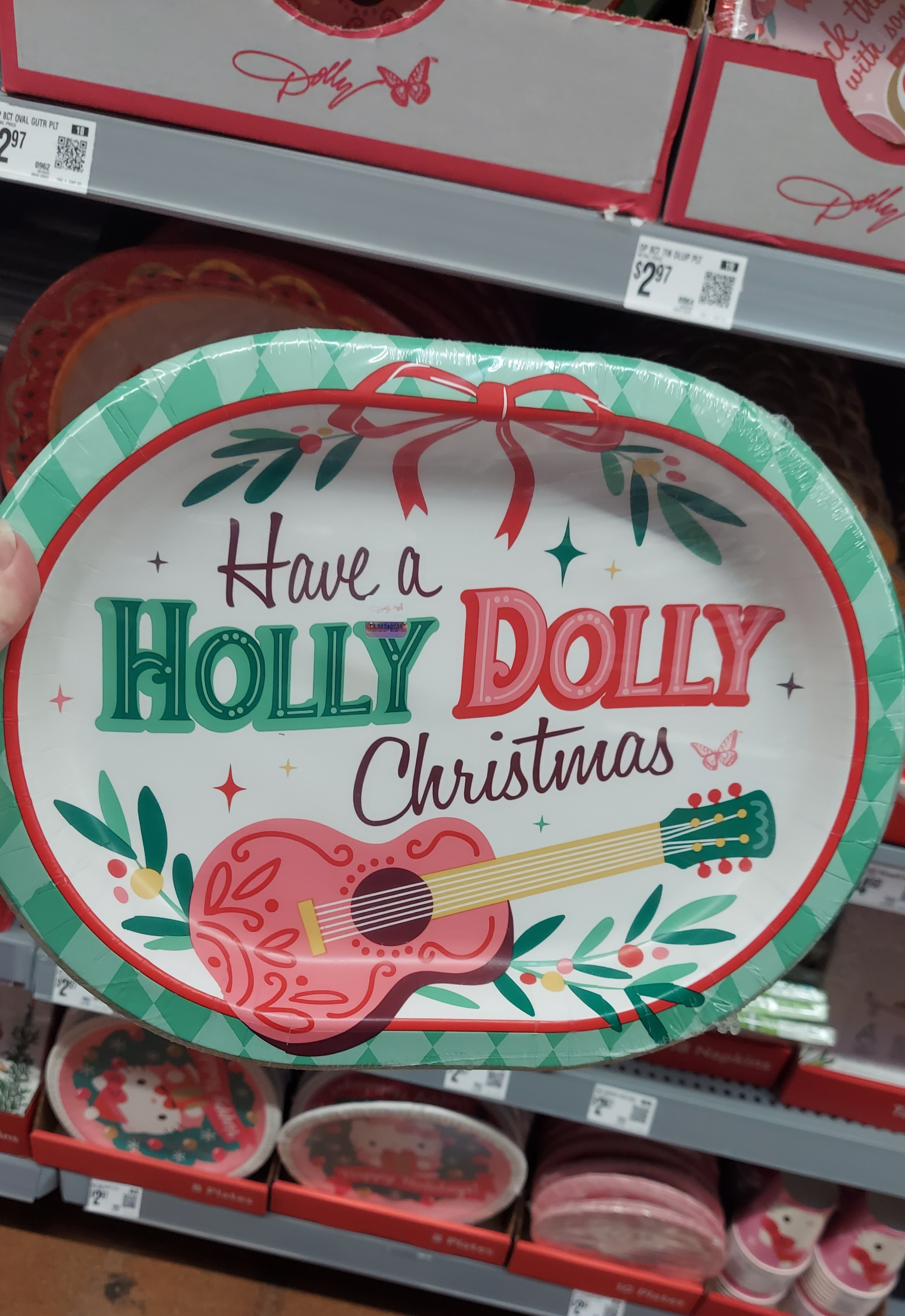 It's a Holly Dolly Christmas this year! 

#LTKHoliday #LTKSeasonal #LTKHome
