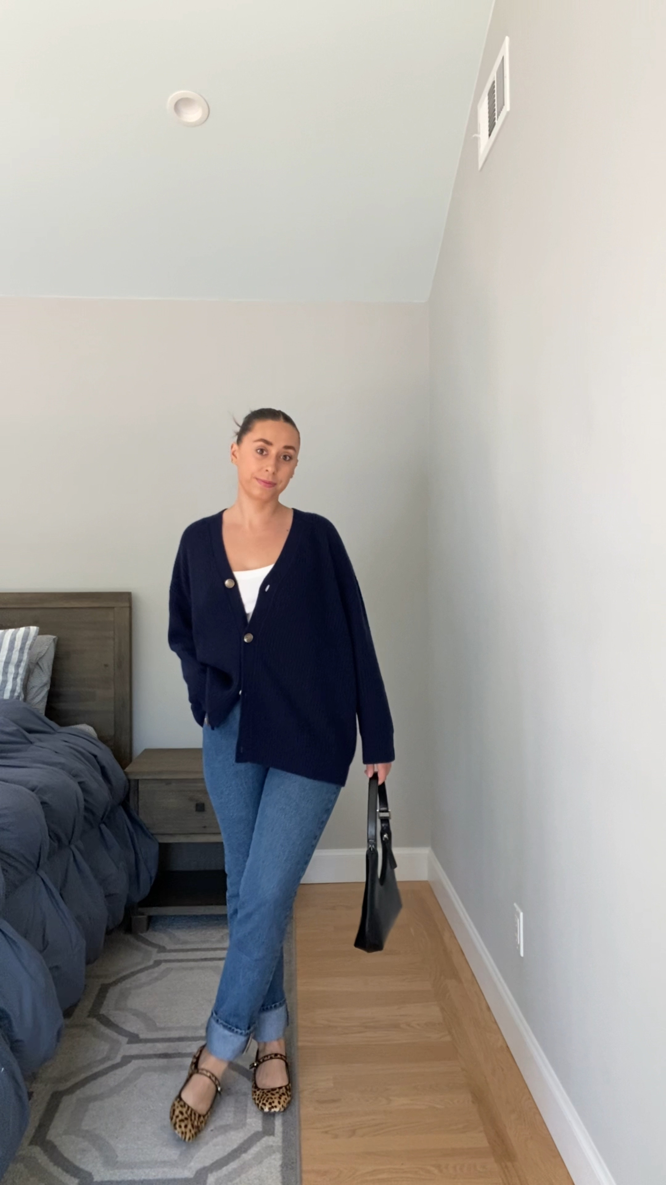 cashmere cardigan, fall fashion, ootd, casual ootd, casual style, casual outfit, fall 2023, fall cardigan, fall outfits, fall ootd, quince cashmere, sweater weather

#LTKstyletip #LTKVideo #LTKSeasonal