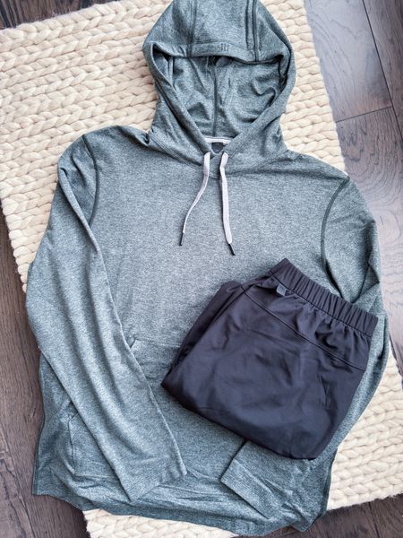 When your husband loves Lululemon as much as you do 

Joggers — Men’s Clothes - Men’s Outfit - Athleisure - Gifts for Him 

#lululemon 


#LTKmens
