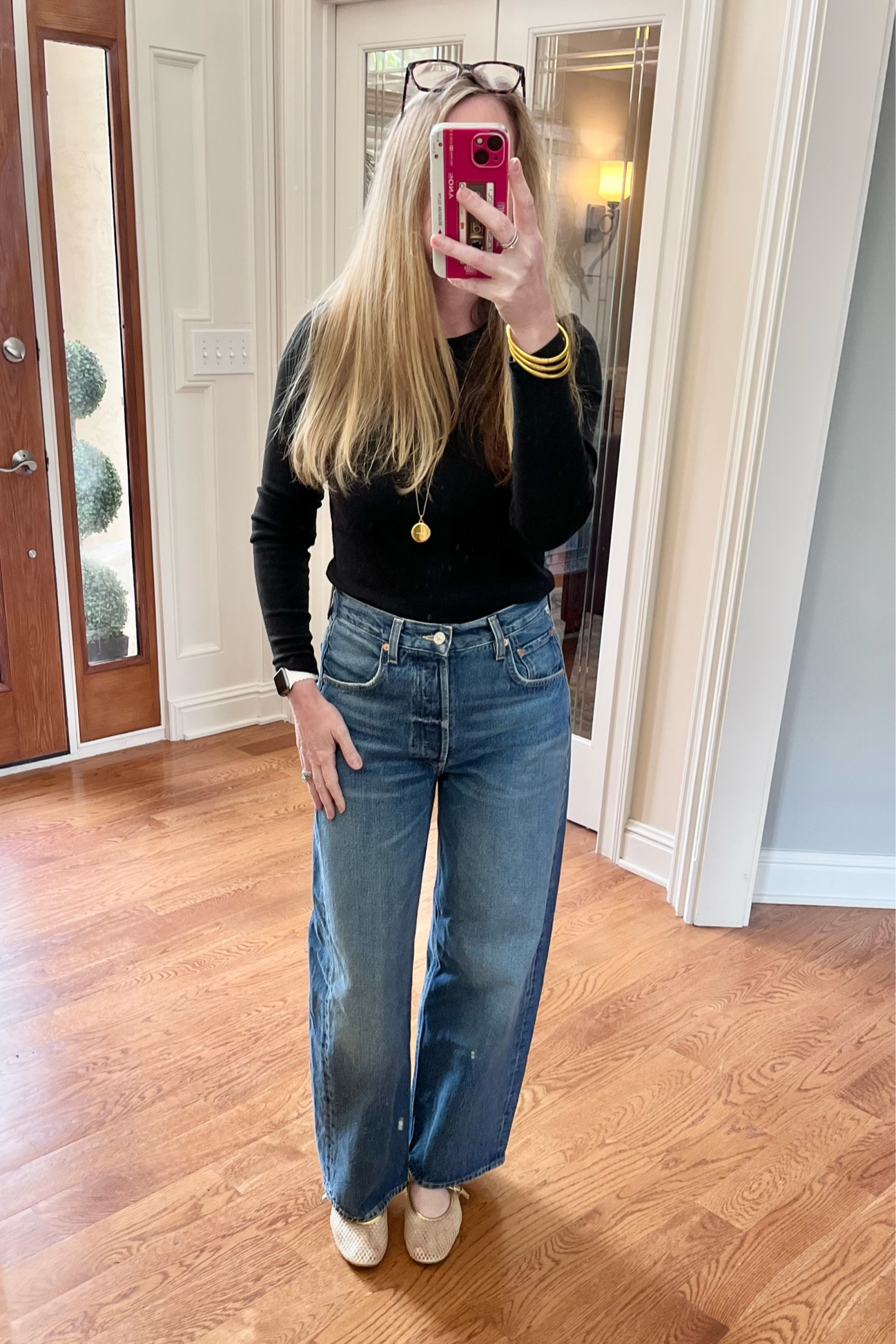 Casual Friday night out!



Fall outfit, girls night out, date night outfit, Casual outfit, classic outfit, night out, teacher outfit, citizens of humanity, Ayla jeans, J. crew

#LTKSaleAlert #LTKOver40 #LTKStyleTip