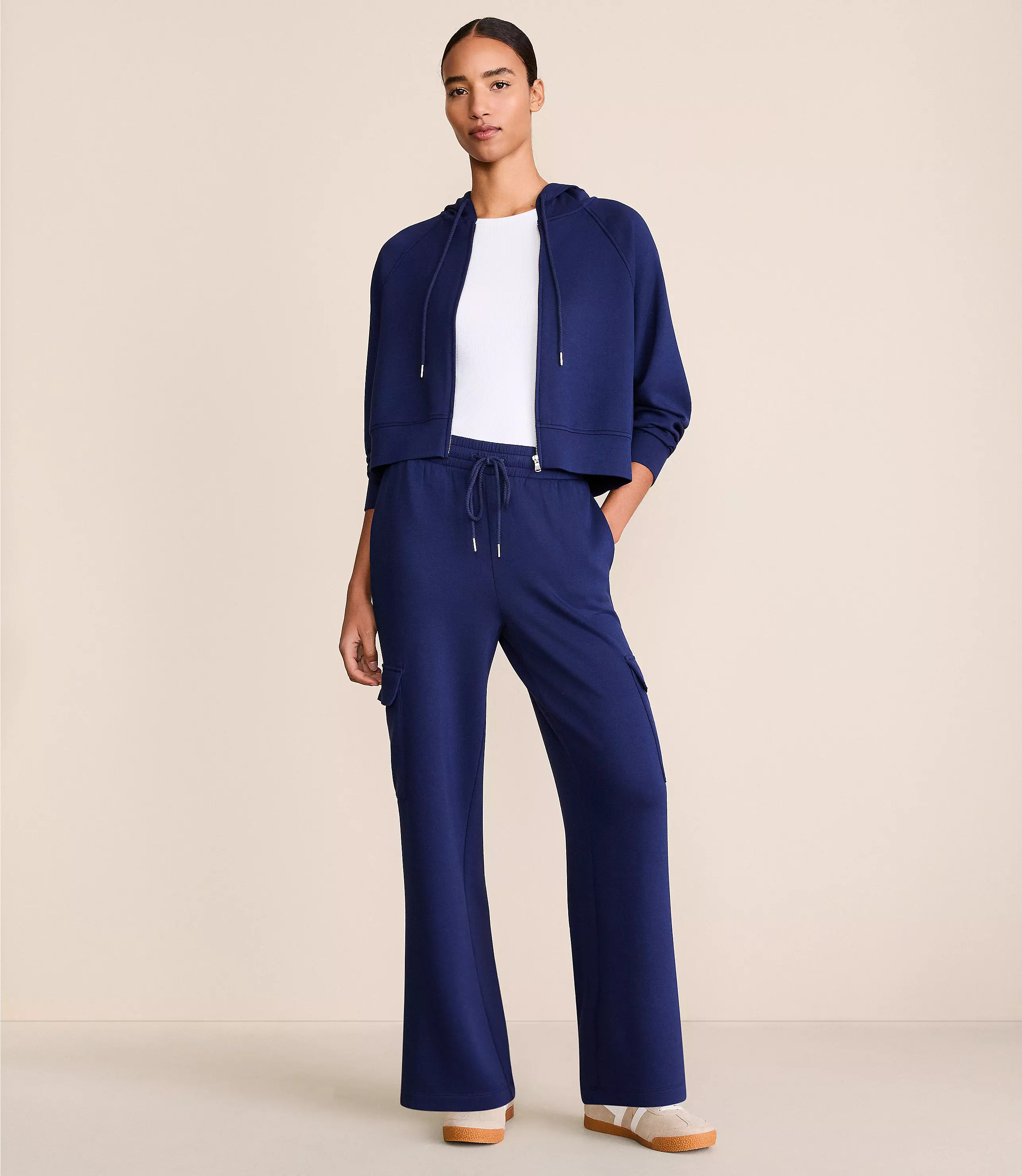 Lou & Grey Scubasoft Straight Leg Cargo Pants | LOFT