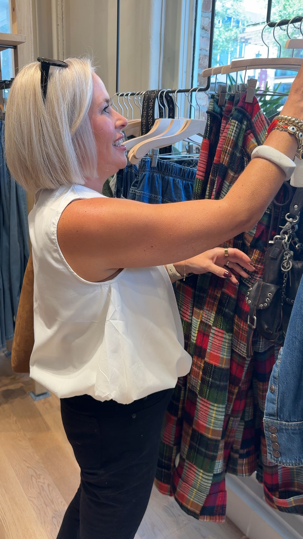 Literally who is wearing this tiny triangle top?

#LTKOver40 #LTKFindsUnder100 #LTKFallSale