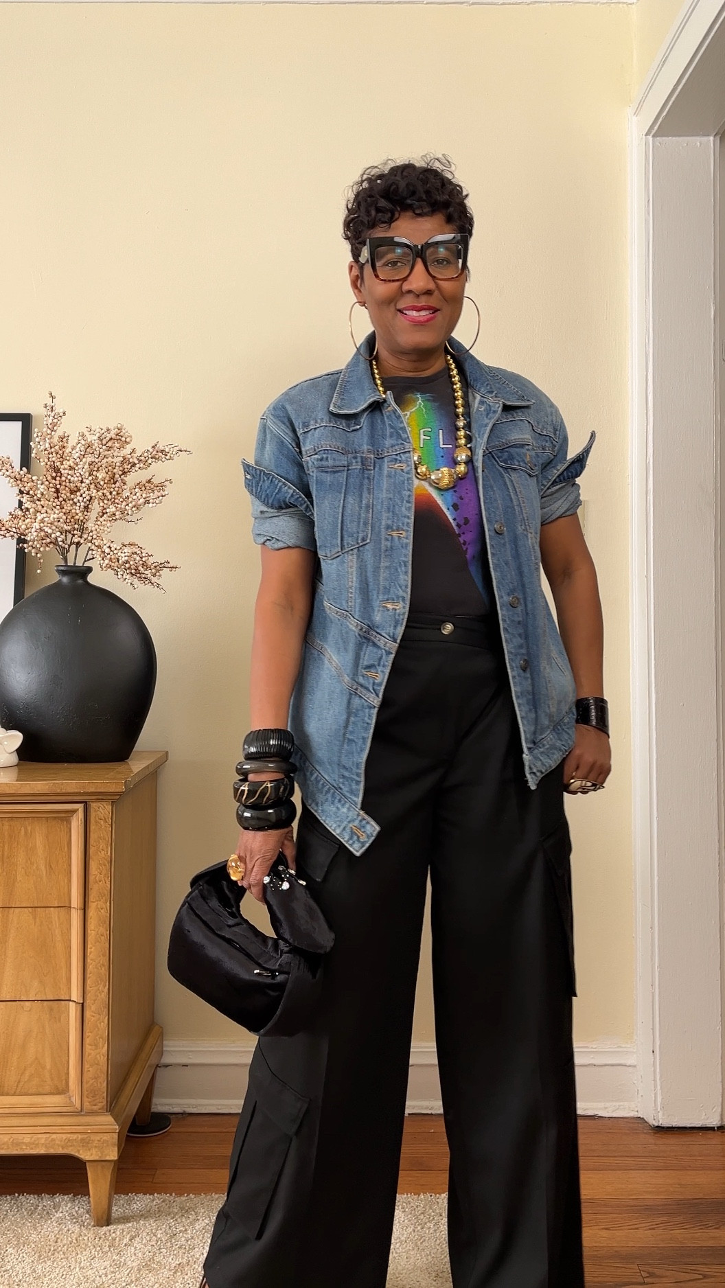 Pintrest inspired Look: cargo pants, graphic tee and oversized denim jacket 

#LTKStyleTip #LTKMidsize