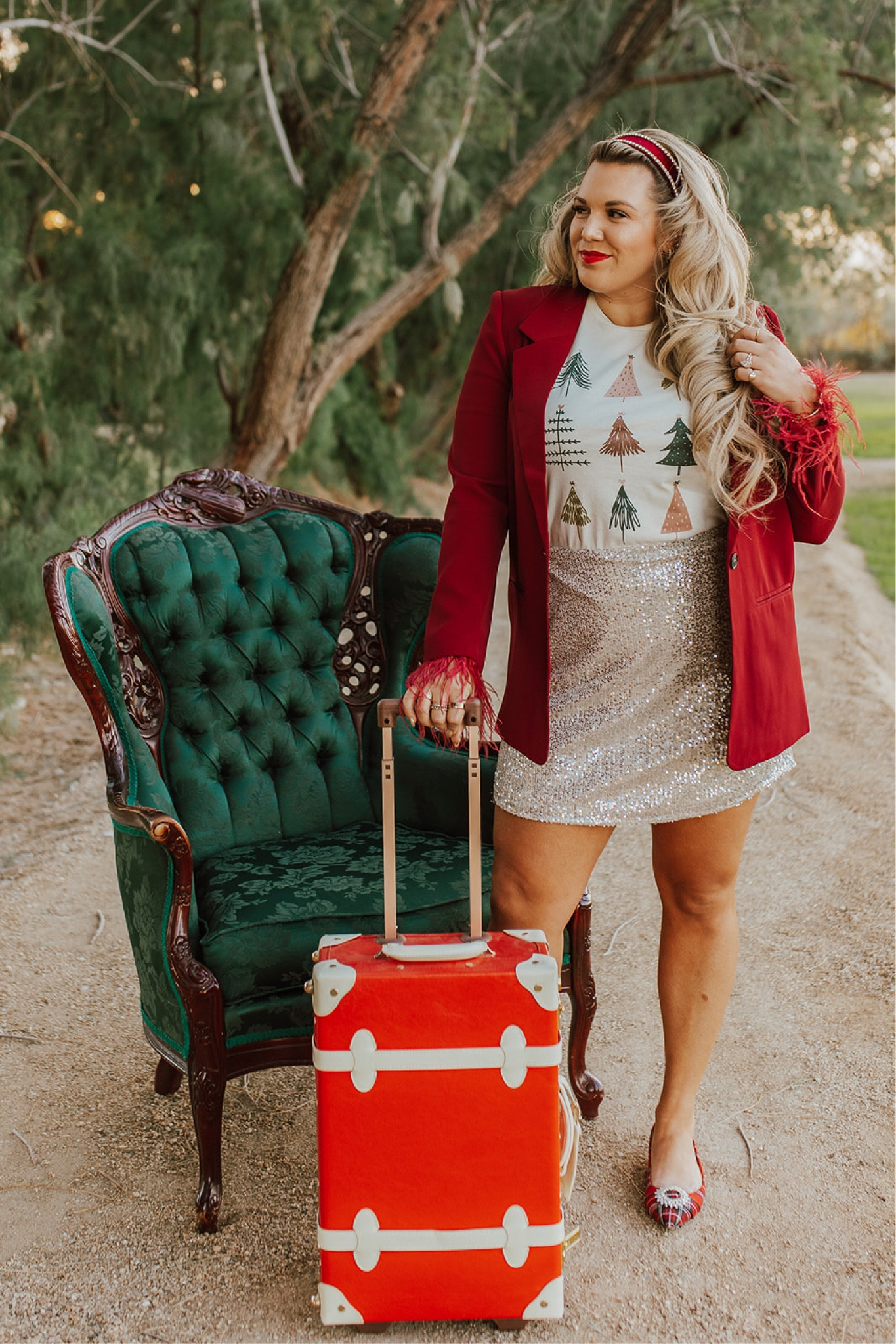 my Pink Desert Christmas tree graphic tee! wearing size large and goes to xxxl. wearing size large in red feather blazer 

#LTKHoliday #LTKunder50 #LTKcurves