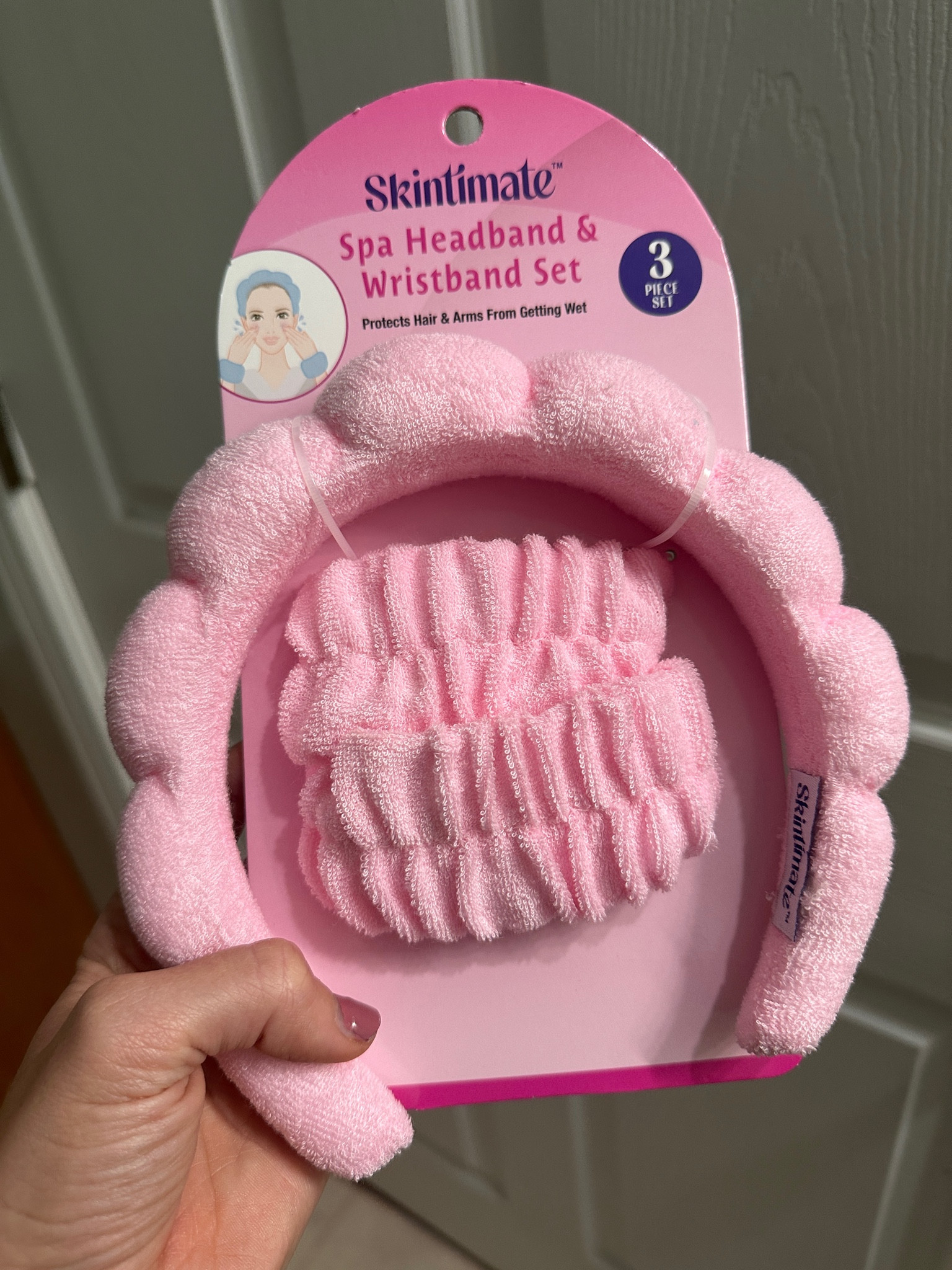 Gift idea for teen girls! Or yourself 😉 Spa head band with wrist bands so the water doesn’t go all down your elbow. Genius!! 

#LTKBeauty #LTKFindsUnder50 #LTKGiftGuide