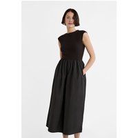 Contrast mini sleeve midi dress - Women's Dresses | Stradivarius United Kingdom | Stradivarius (UK)