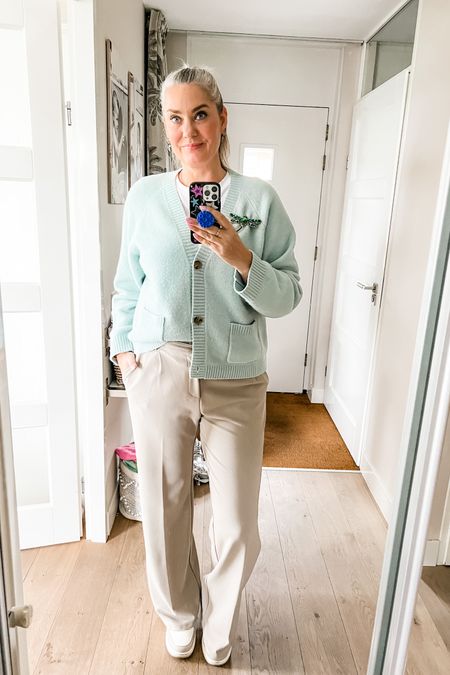 Ootd - Easter Monday 🐣. Turquoise Uniqlo cardigan over a white t-shirt paired with taupe wide legged trousers (Guts & Gusto) and Fila sneakers. Dragonfly brooch. 



#LTKSeasonal #LTKmidsize #LTKstyletip