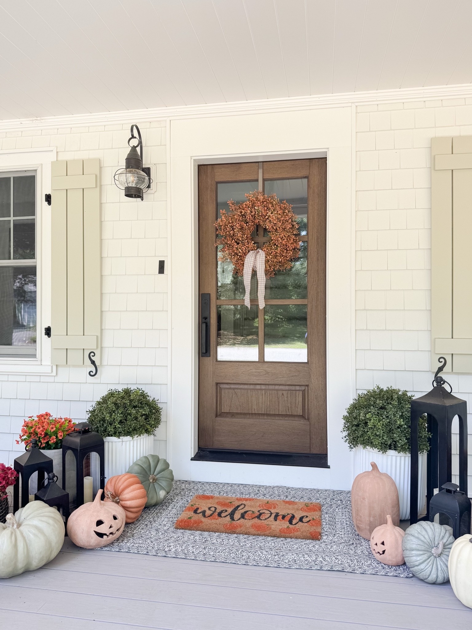 Fall Front Porch

Home  home decor  home favorites  spring front porch  spring home decor  seasonal decor  wreath  planters  area rug  coastal home

#LTKHome #LTKSeasonal