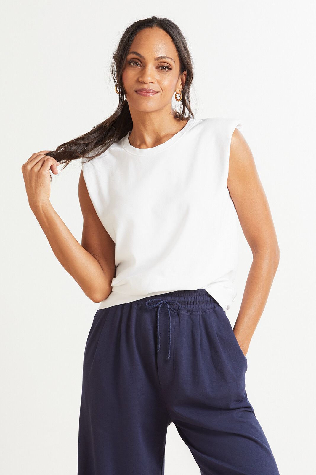 SUNDRY Strong Shoulder Ponte Top | EVEREVE | Evereve