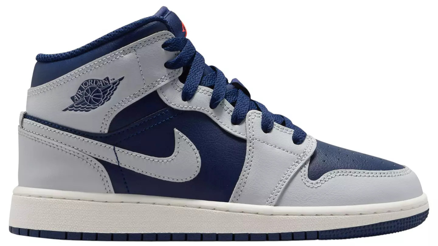 Jordan Kids' Grade School Air Jordan 1 Mid Basketball Shoes | DICK'S Sporting Goods
