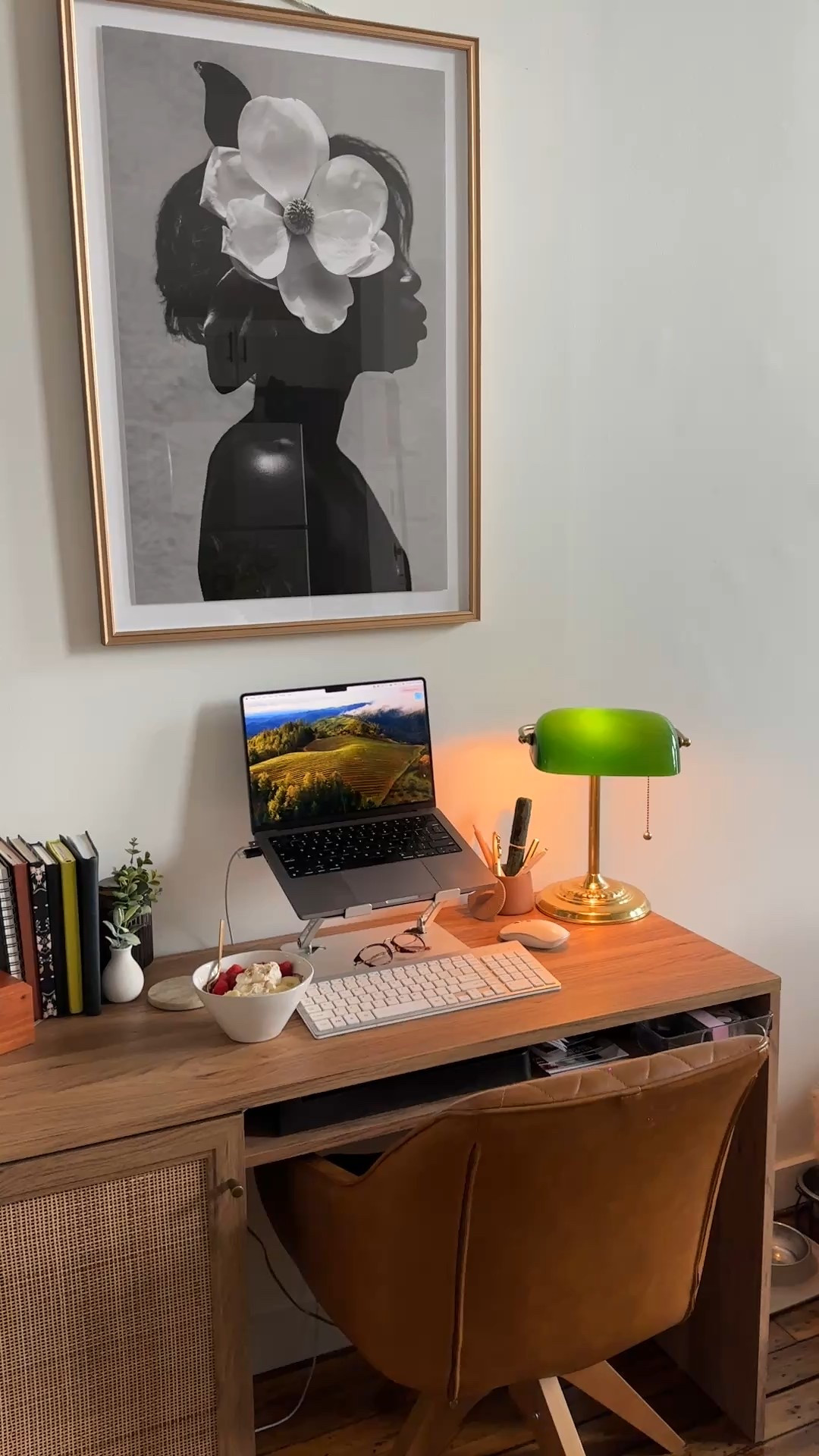 A cozy at home office set up is the key to success!



#LTKHoliday #LTKHome #LTKmorningroutine