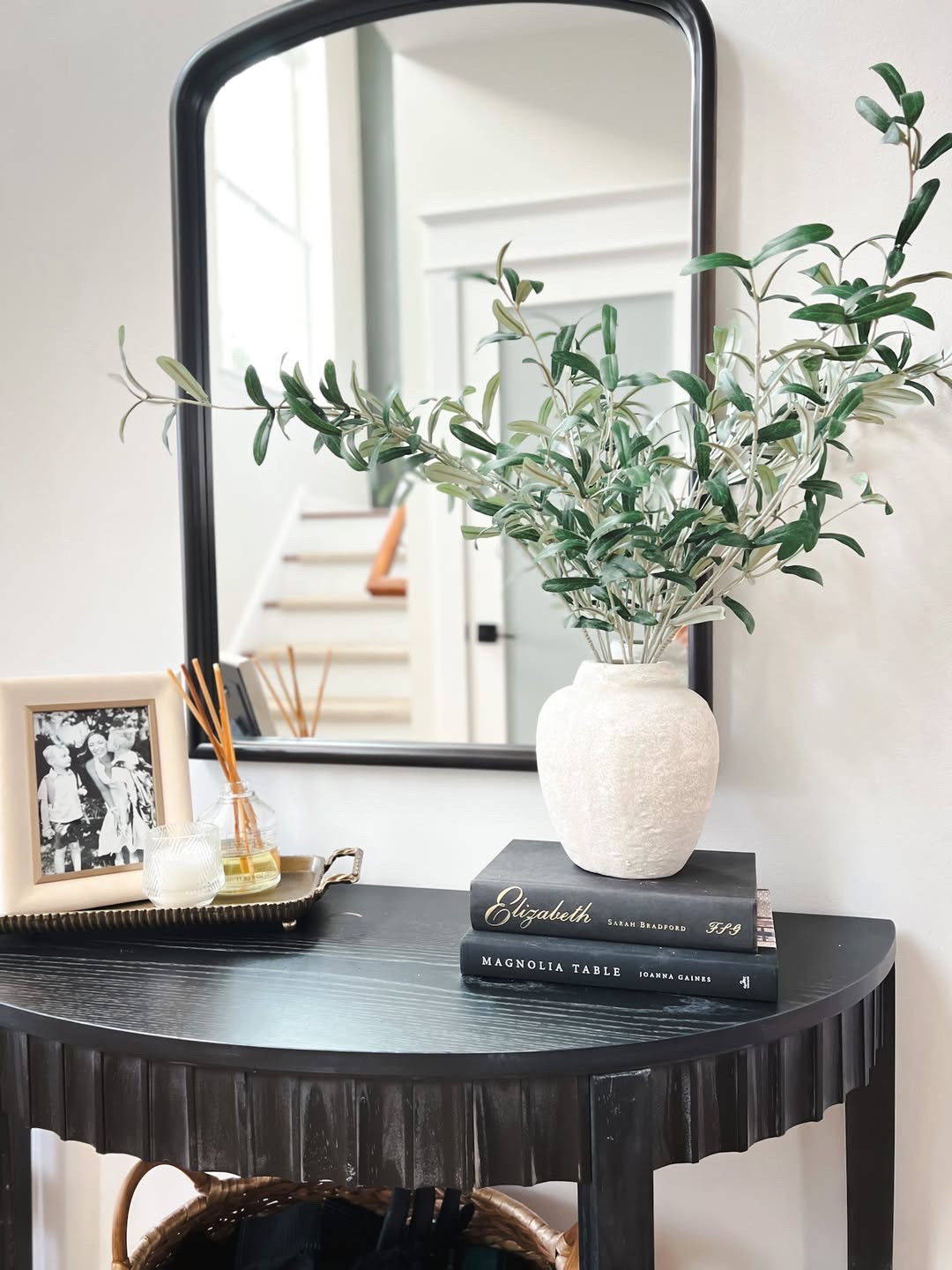 Target Spring Home Decor

Accent chair
Living room furniture
Leather furniture
Modern furniture
Home goods
Home finds
Affordable furniture
Affordable home decor 

#LTKSaleAlert #LTKHome #LTKSeasonal