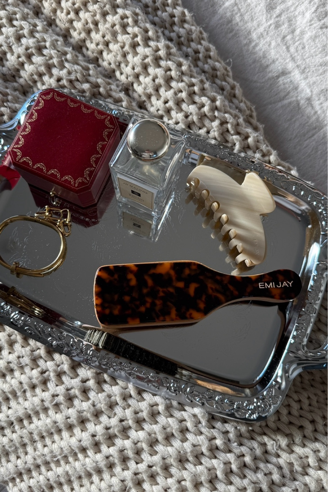 The cutest silver platter🩶

#LTKSpringSale #LTKSeasonal #LTKHome